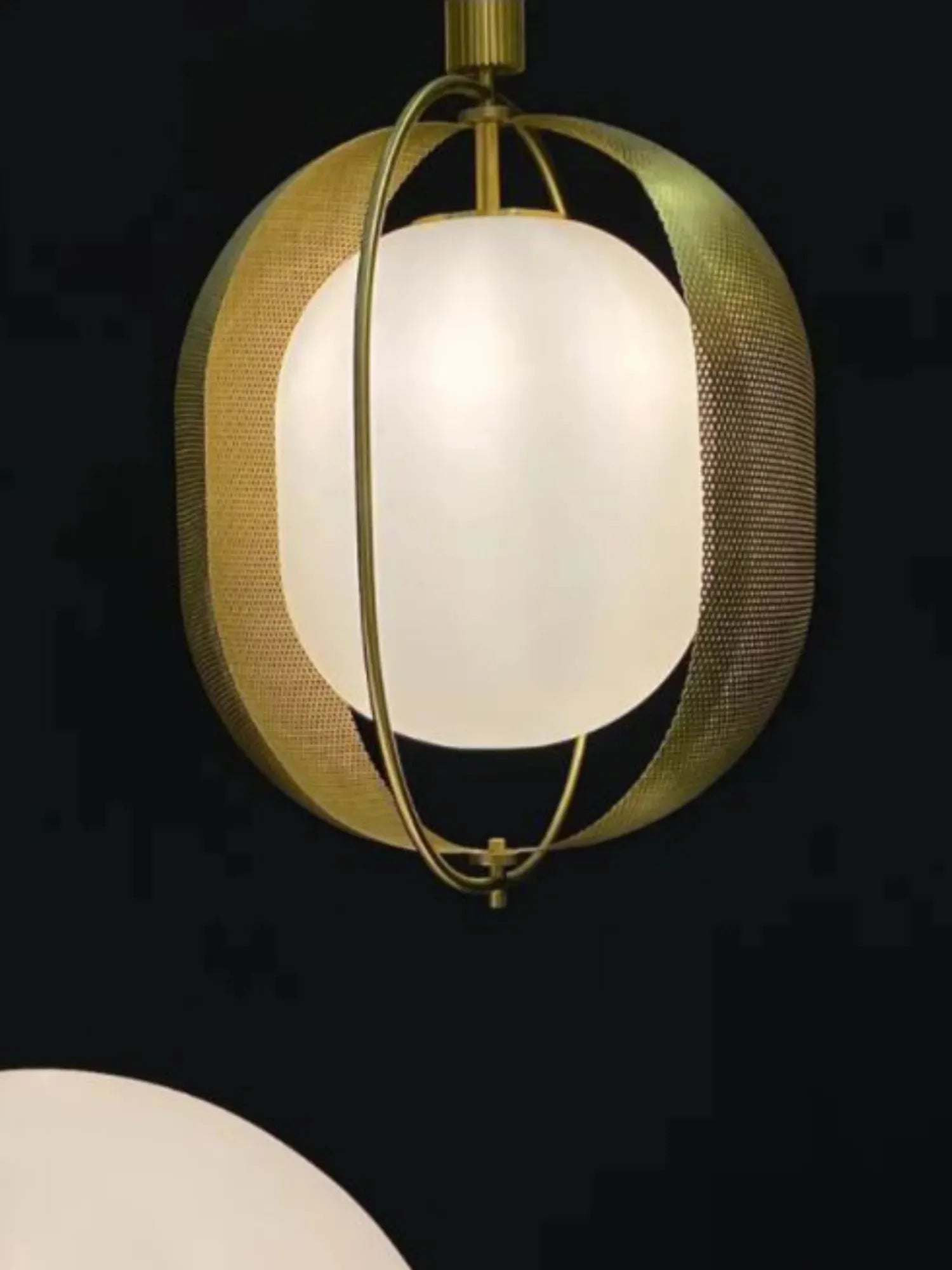 Pearl Pendant Light
