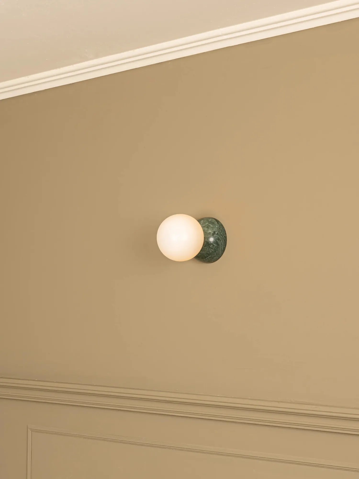 Eklipso Wall Lamp by Simone & Marcel - THAT COOL LIVING