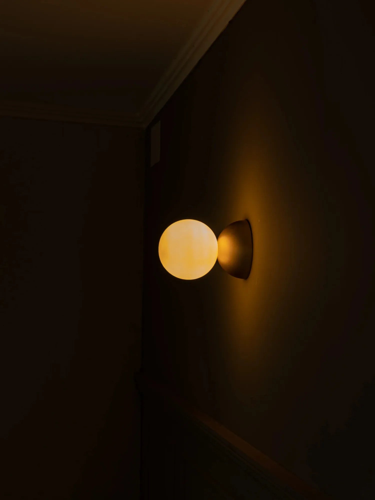 Eklipso Wall Lamp by Simone & Marcel - THAT COOL LIVING
