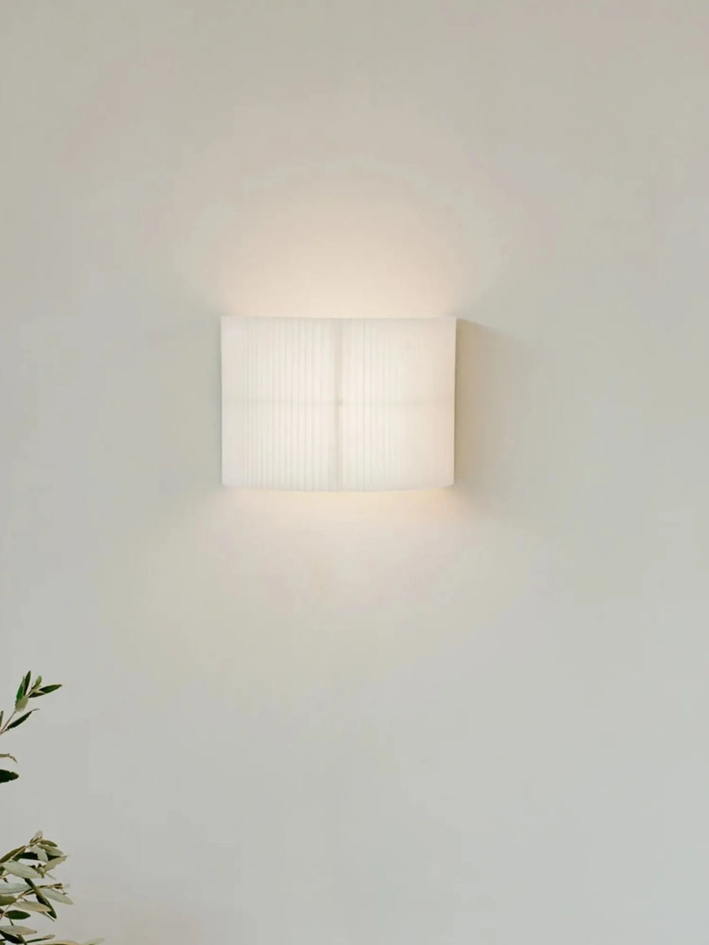 Nebra Wall Lamp