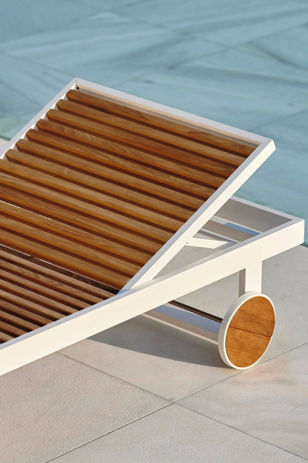 DNA Teak Chaise Lounge - THAT COOL LIVING