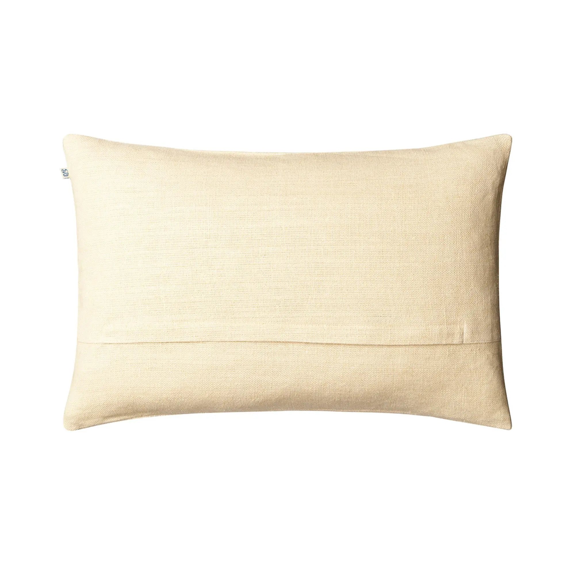  Close-up of Samar Linen Cushion showing high-quality linen fabric and elegant design