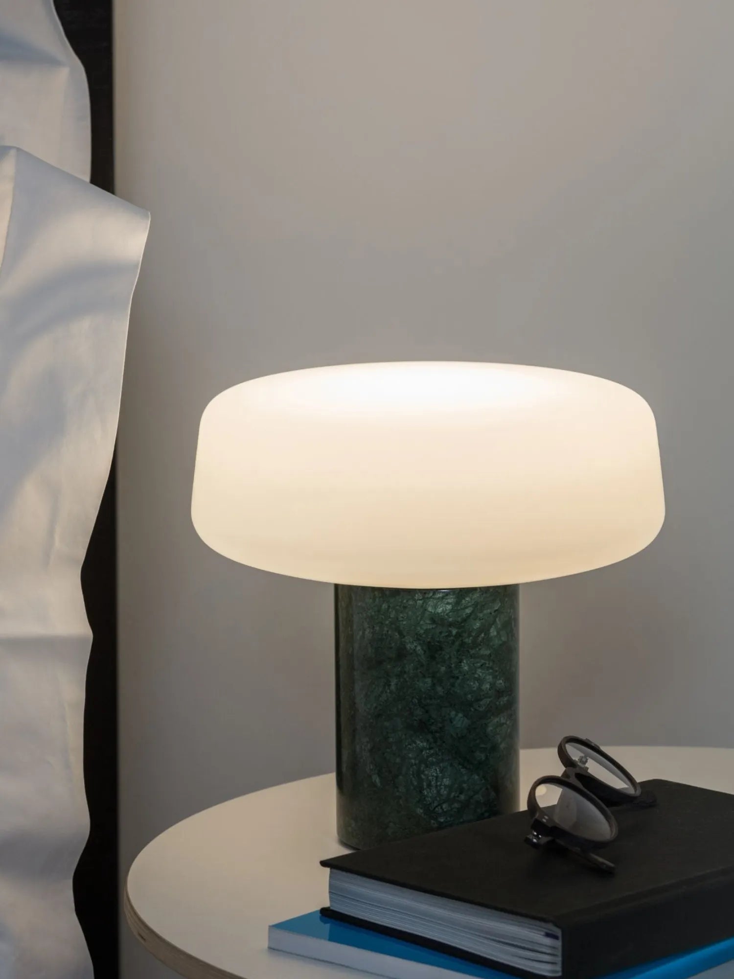 Solid Table Light