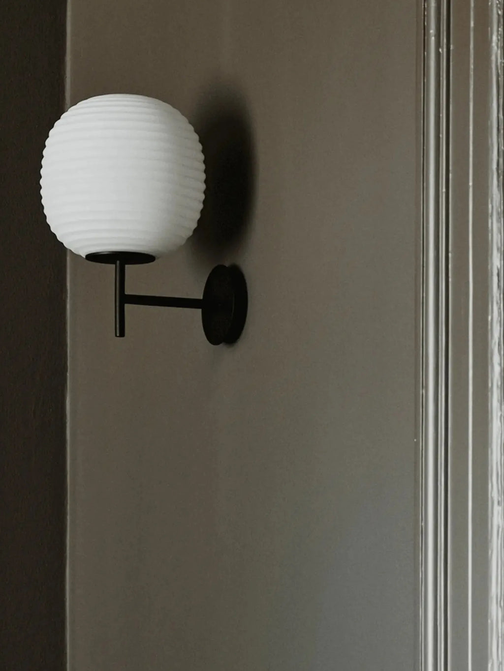 Lantern Wall Lamp