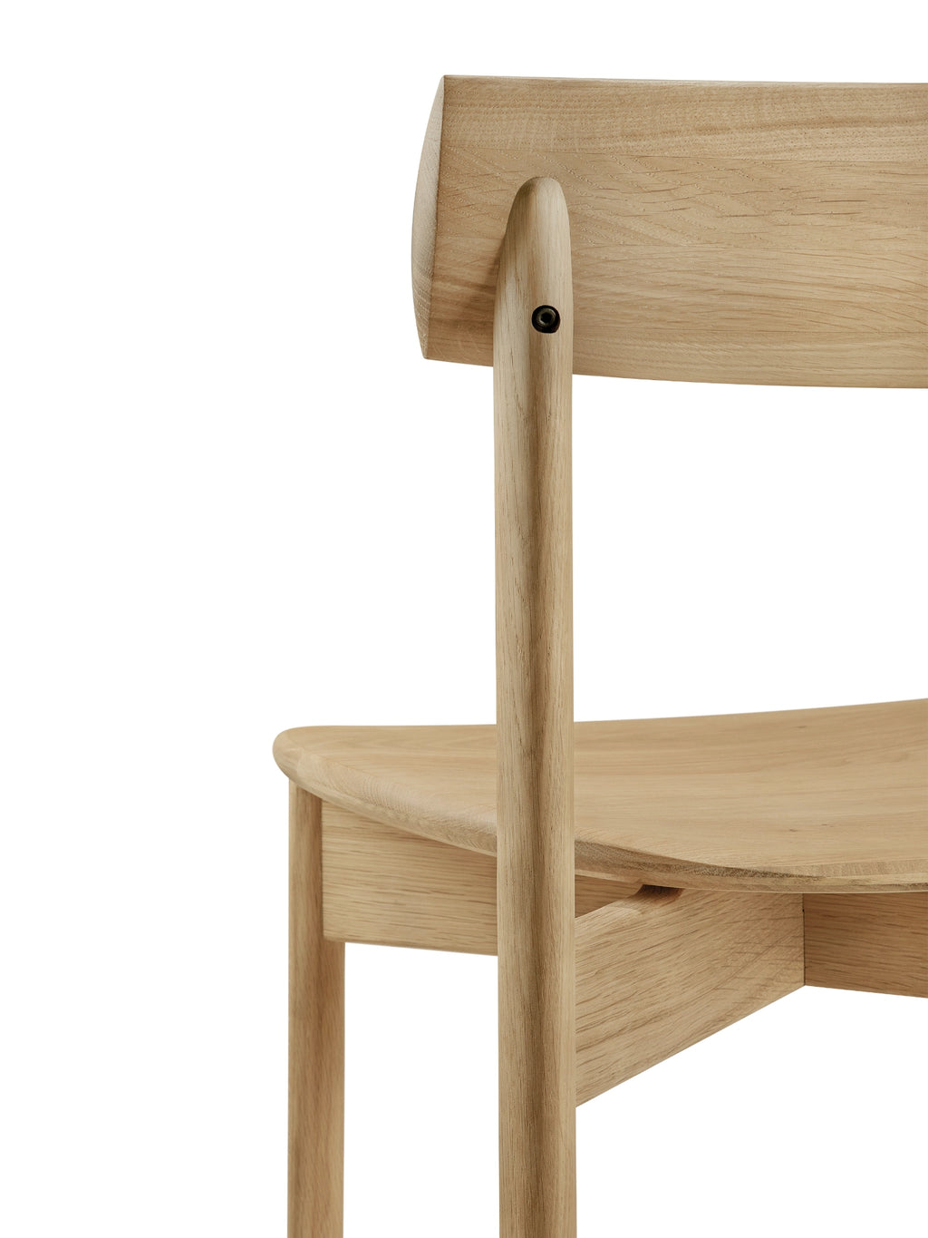 Ethnicraft Risu Dining Chair, a modern minimalist dining chair crafted from natural solid oak wood with a gently curved backrest and a subtly scooped seat for ergonomic comfort. This Scandinavian-inspired wood dining chair features a light oak finish and clean lines, showcasing its beautiful wood grain. Perfect for contemporary dining rooms or modern kitchen spaces.