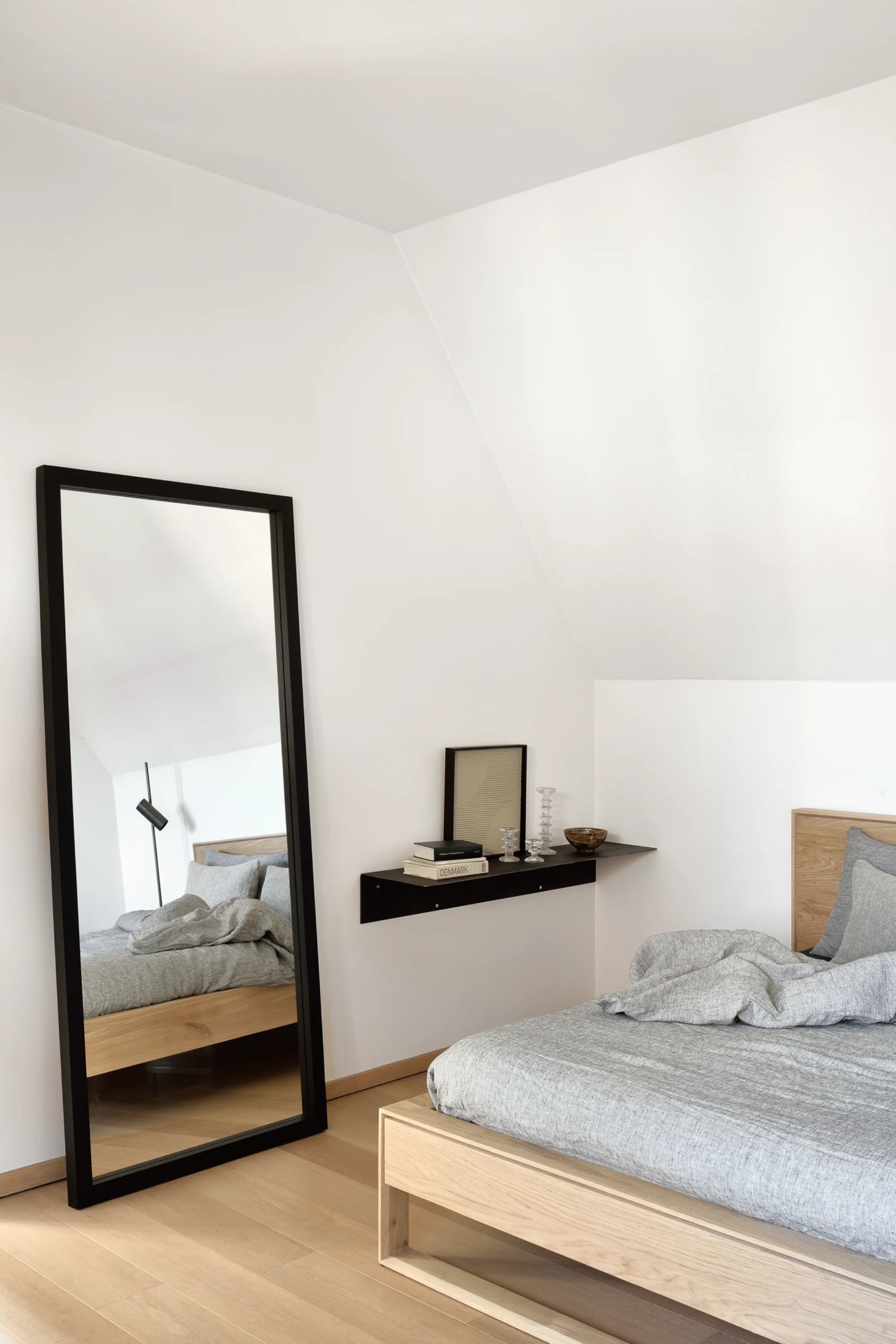 Light Frame Floor Mirror - THAT COOL LIVING