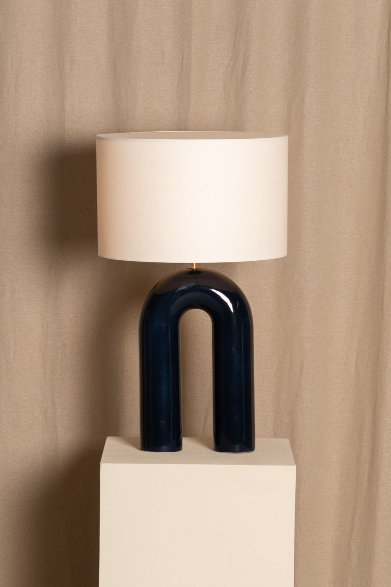 Arko Ceramic Lamp – Modern Design Table Lamp - Simone & Marcel - THAT COOL LIVING