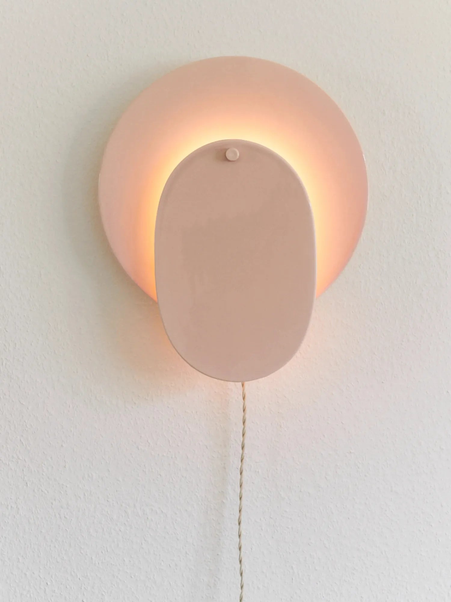 Nebula Wall Lamp 01