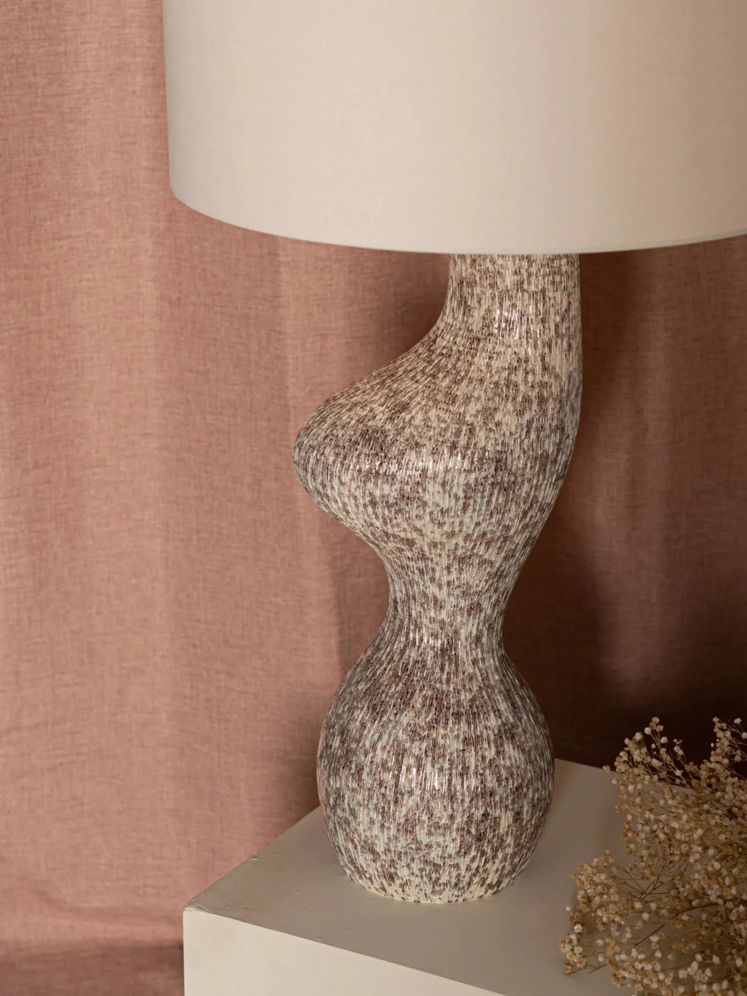 Venuso Table Lamp