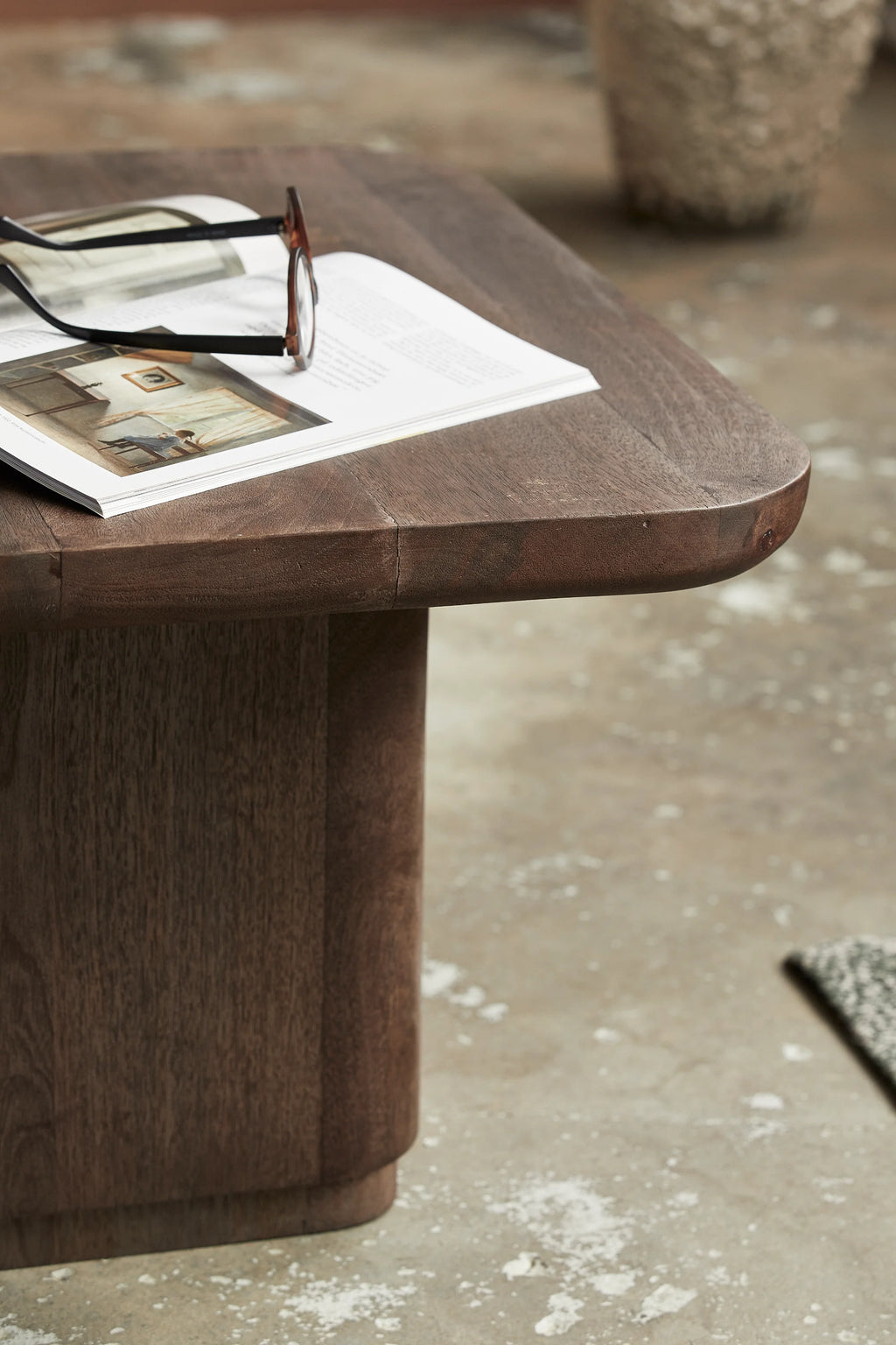 Toke Coffee Table