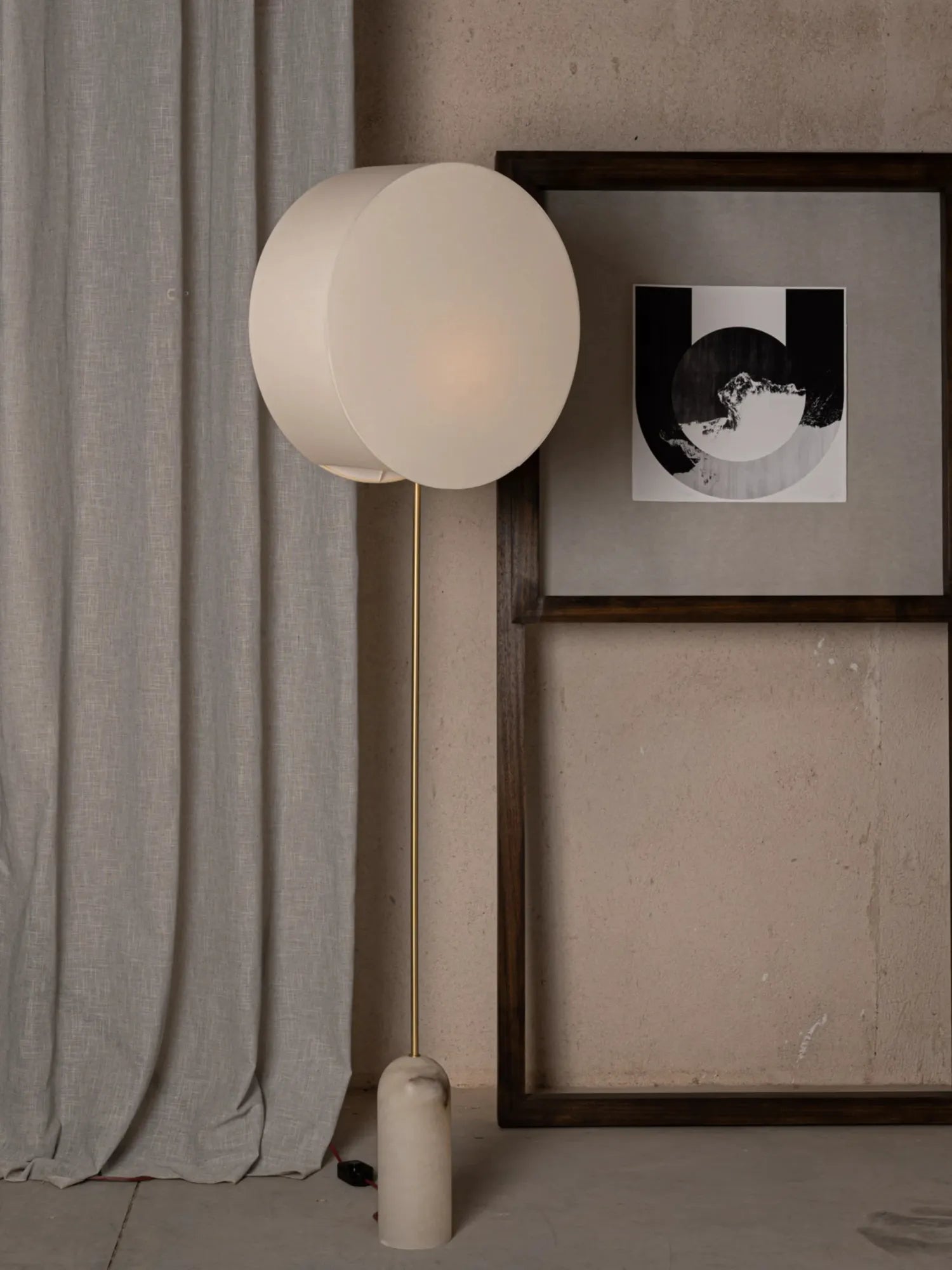 Pendolo Floor Lamp