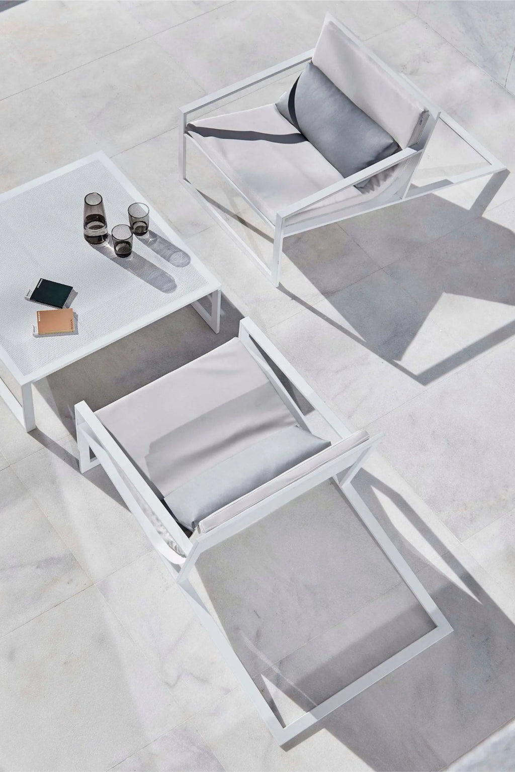 Blau Singular Lounge Chair - THAT COOL LIVING