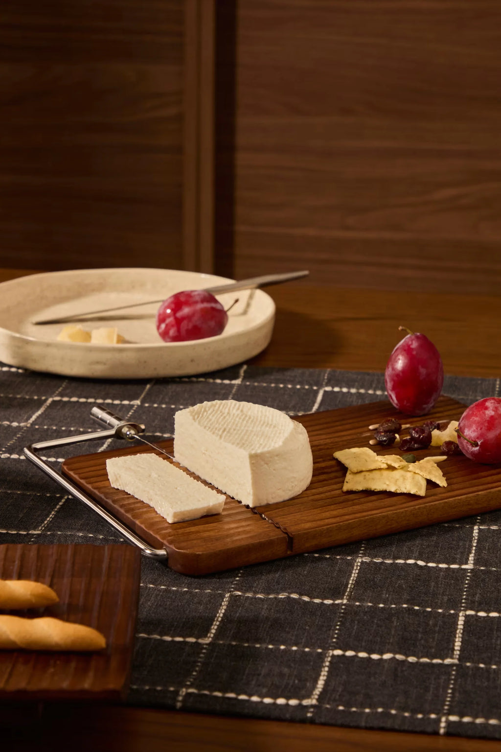 Rommu Cheese Cutting Board - THAT COOL LIVING