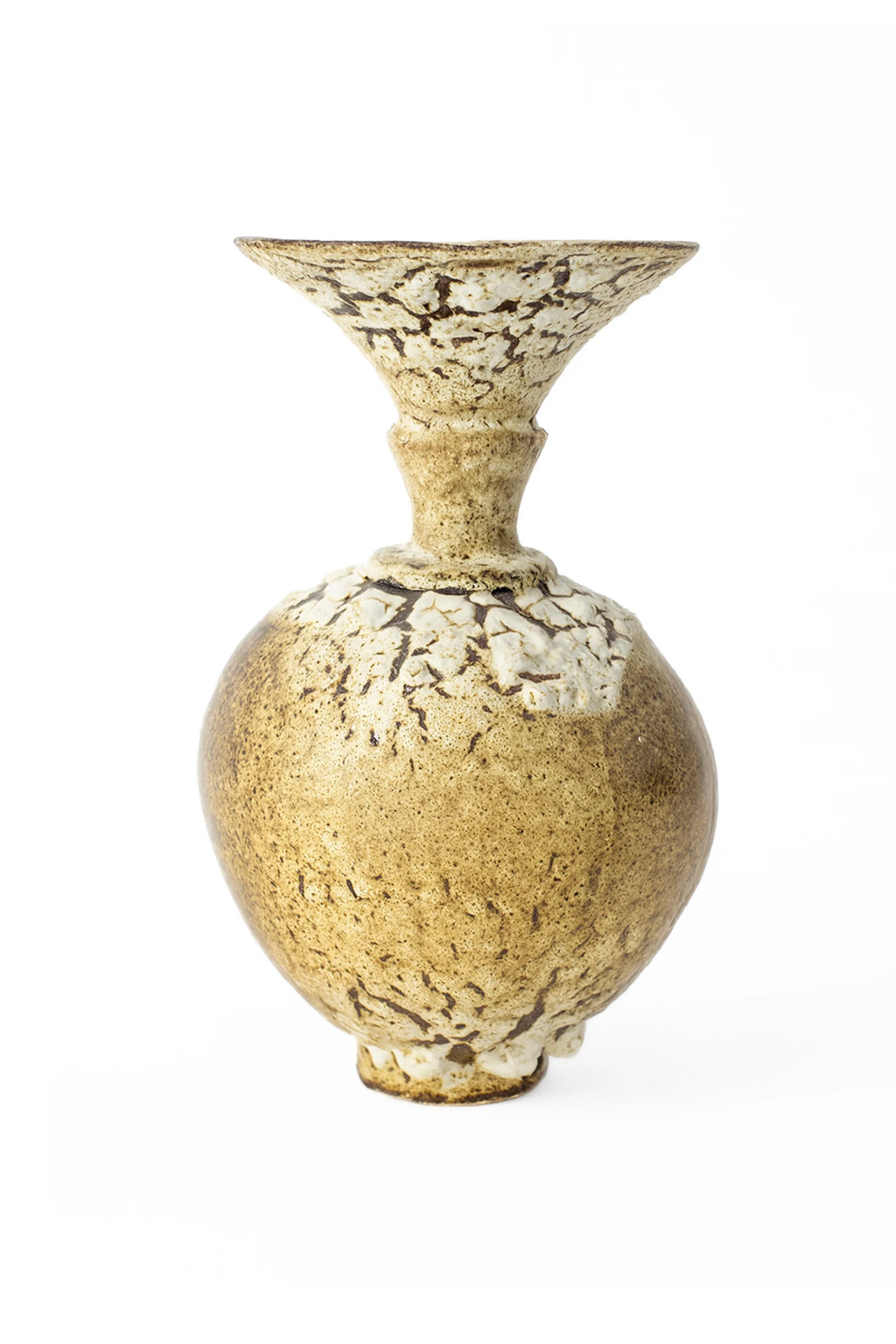 Canoa Lab Ánfora Limonita Vase, a unique and earthy brown ceramic vase with a textured, cracked pattern on its upper portion, featuring a rounded body and a tall, flared neck, displayed on a clean white background.
