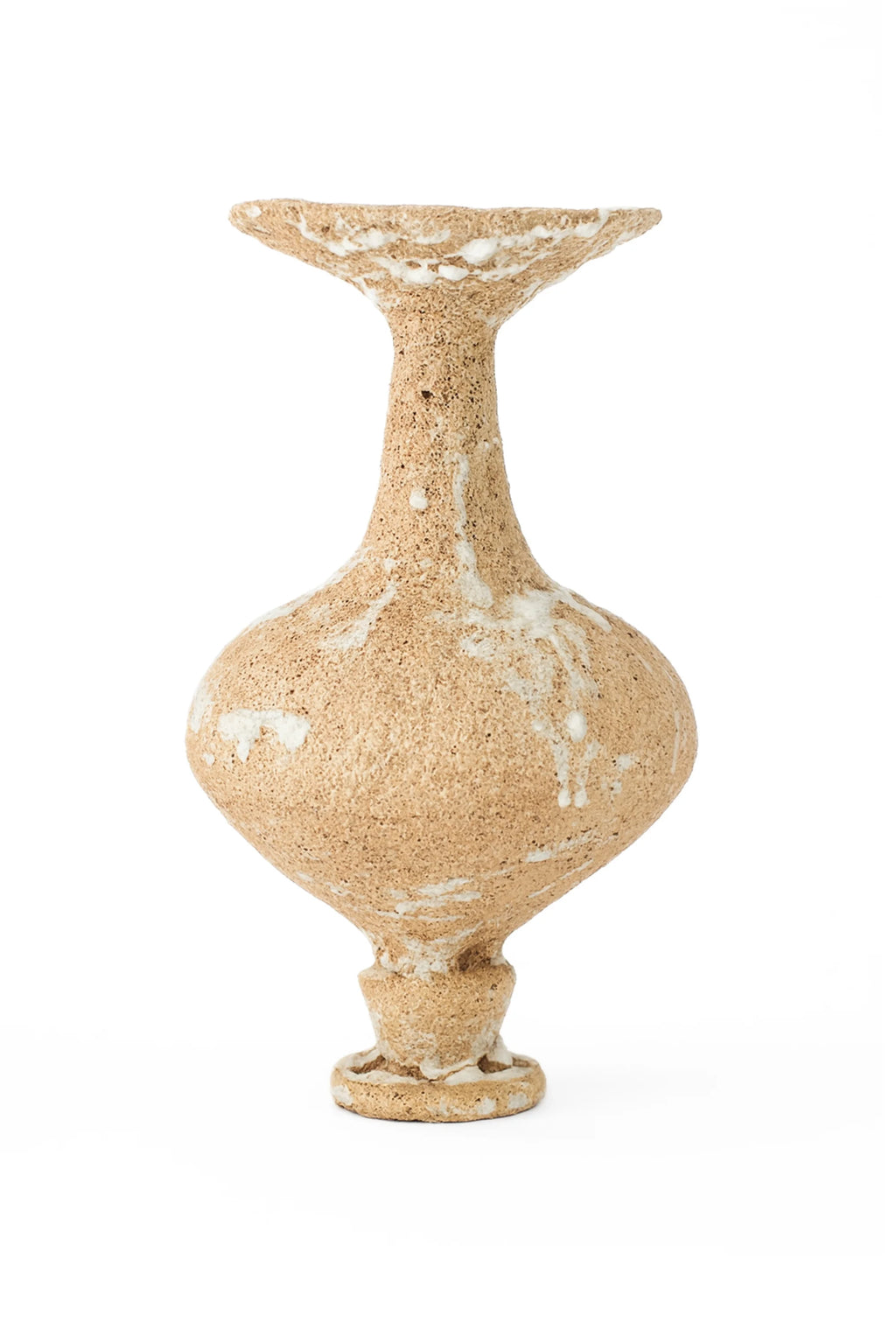 Canoa Lab Arq 002 Vase, a handcrafted organic modern ceramic vase featuring a unique hourglass-like silhouette with a flared top and a raw, porous beige stoneware texture. Adorned with natural white glaze drips, this sculptural piece embodies a wabi-sabi aesthetic. Ideal for contemporary shelf styling or as a striking art object in minimalist or brutalist interiors.