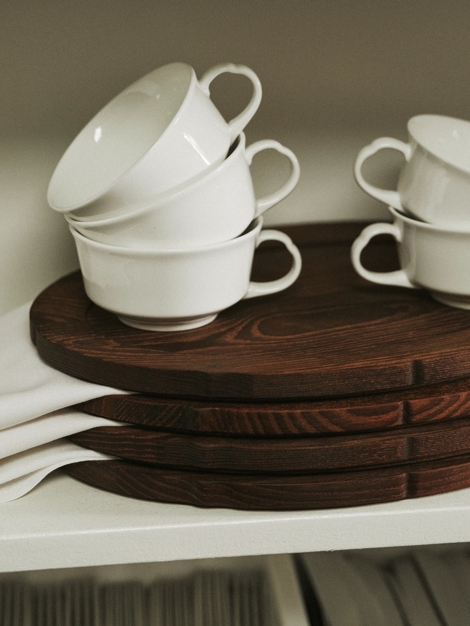 Silhouette Oval Wood Tray