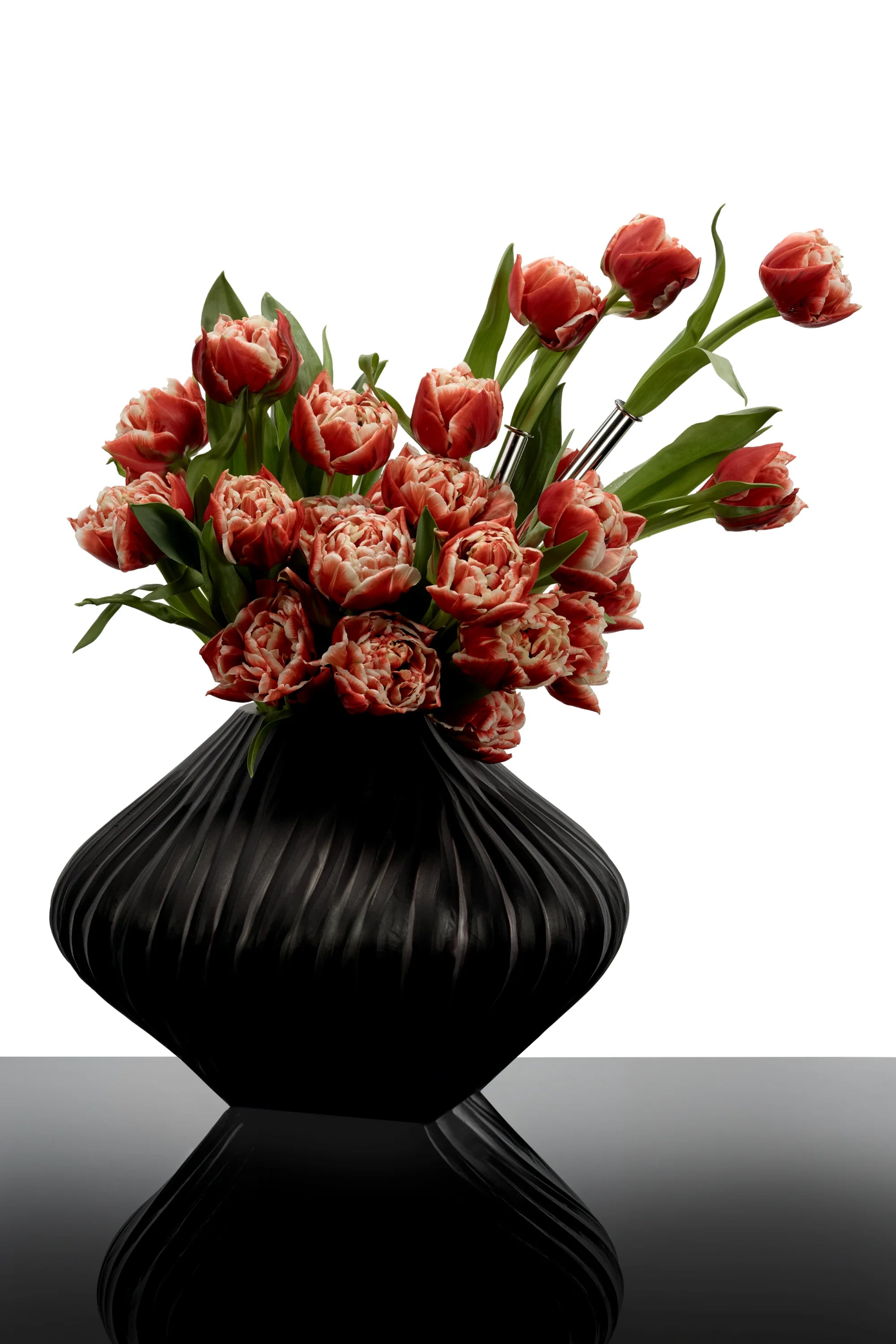 Josephine Vase with Glass Tube 04