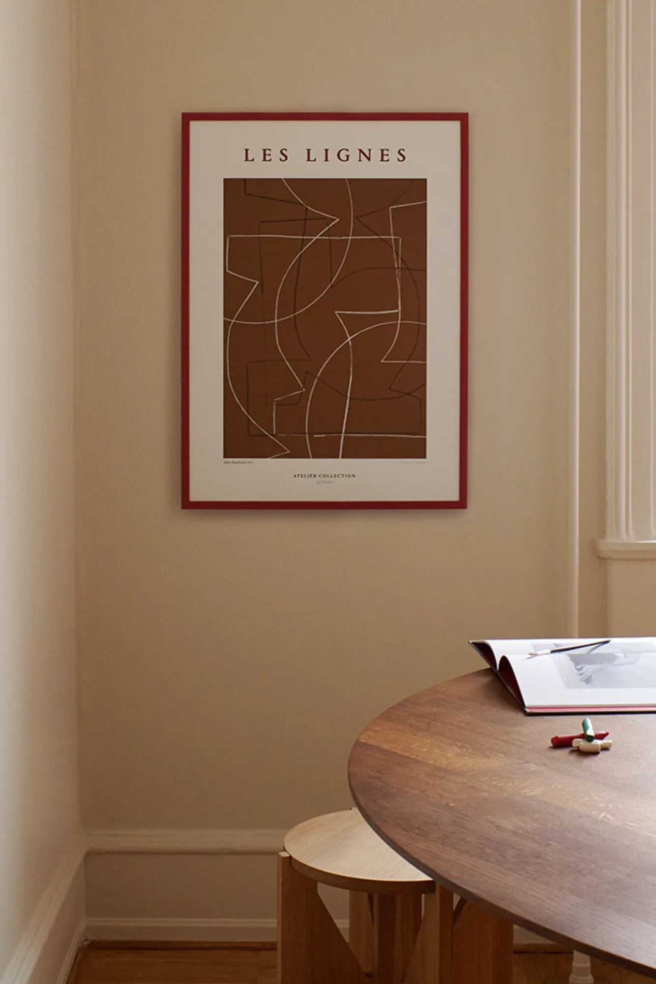 Close-up of Les Lignes leather wallet with multiple card slots and coin pocket