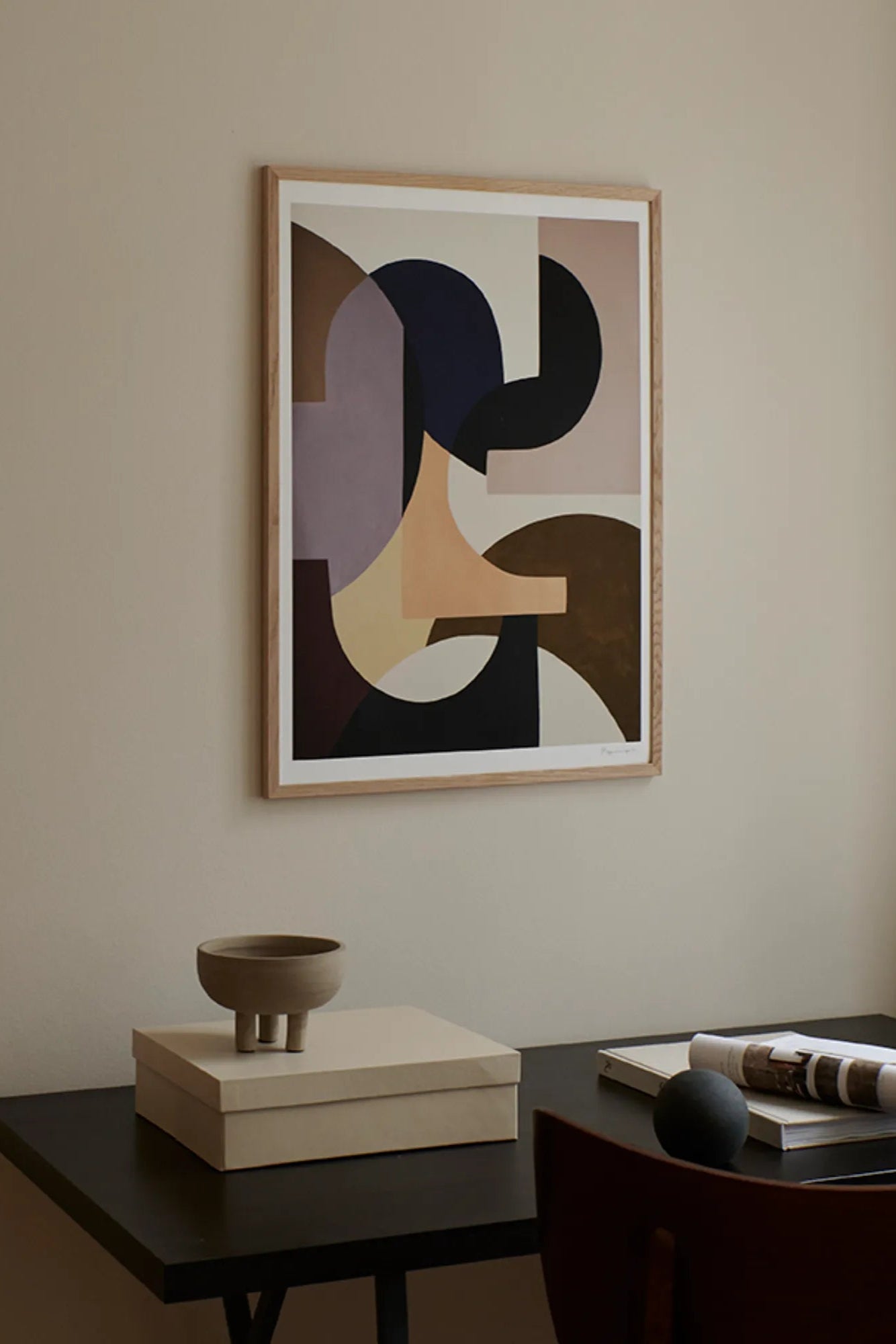 Rosa product image featuring a luxurious red velvet sofa with gold accents and decorative throw pillows