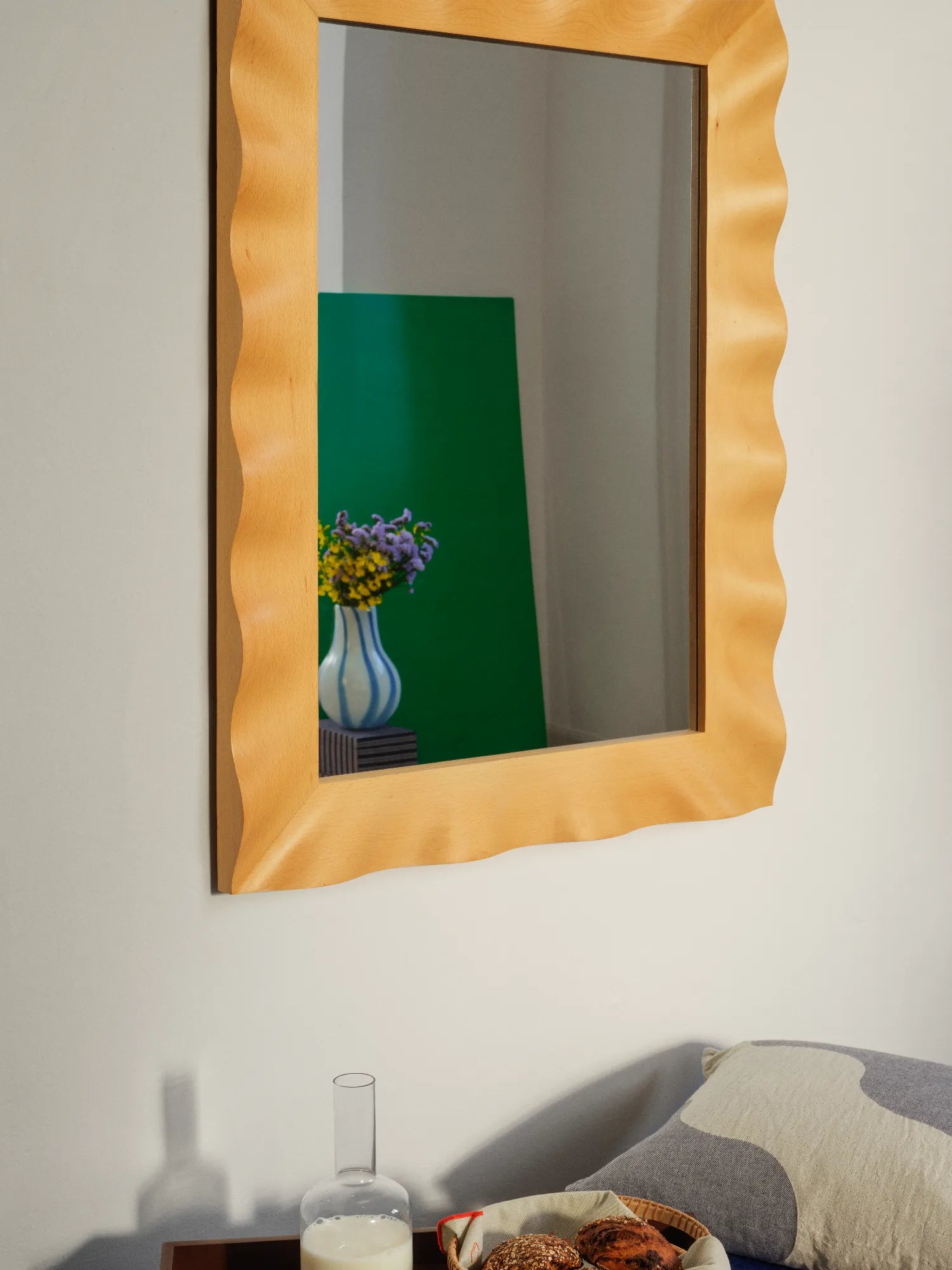 Wavy Mirror