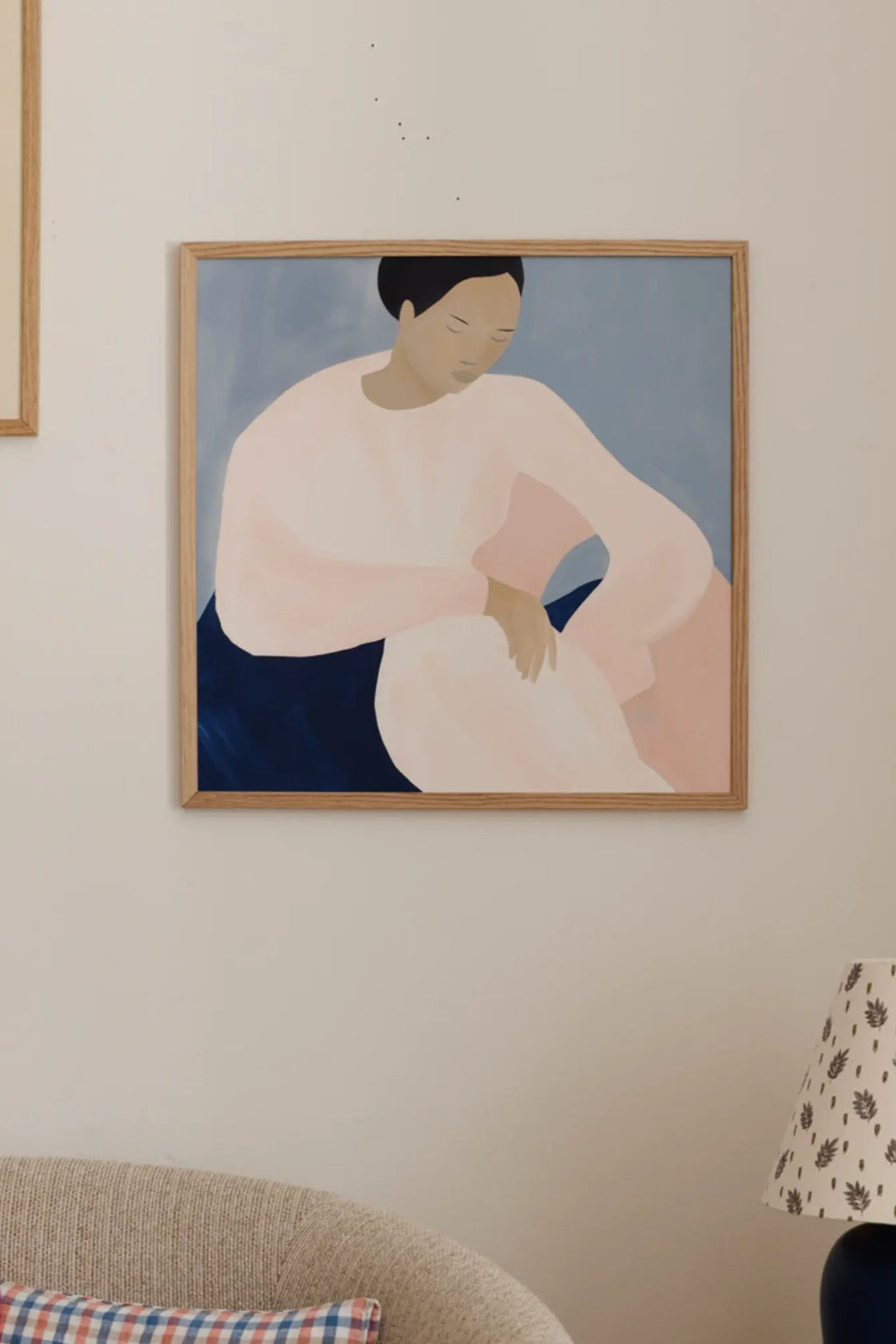  Close-up of Pleased product packaging with natural ingredients for relaxation