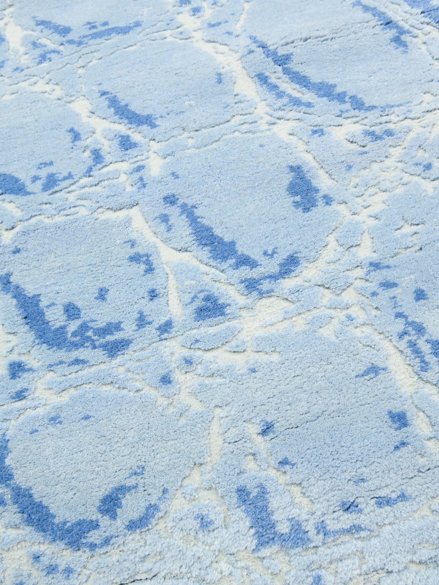 Crocodile Rug by Haus Üger - THAT COOL LIVING