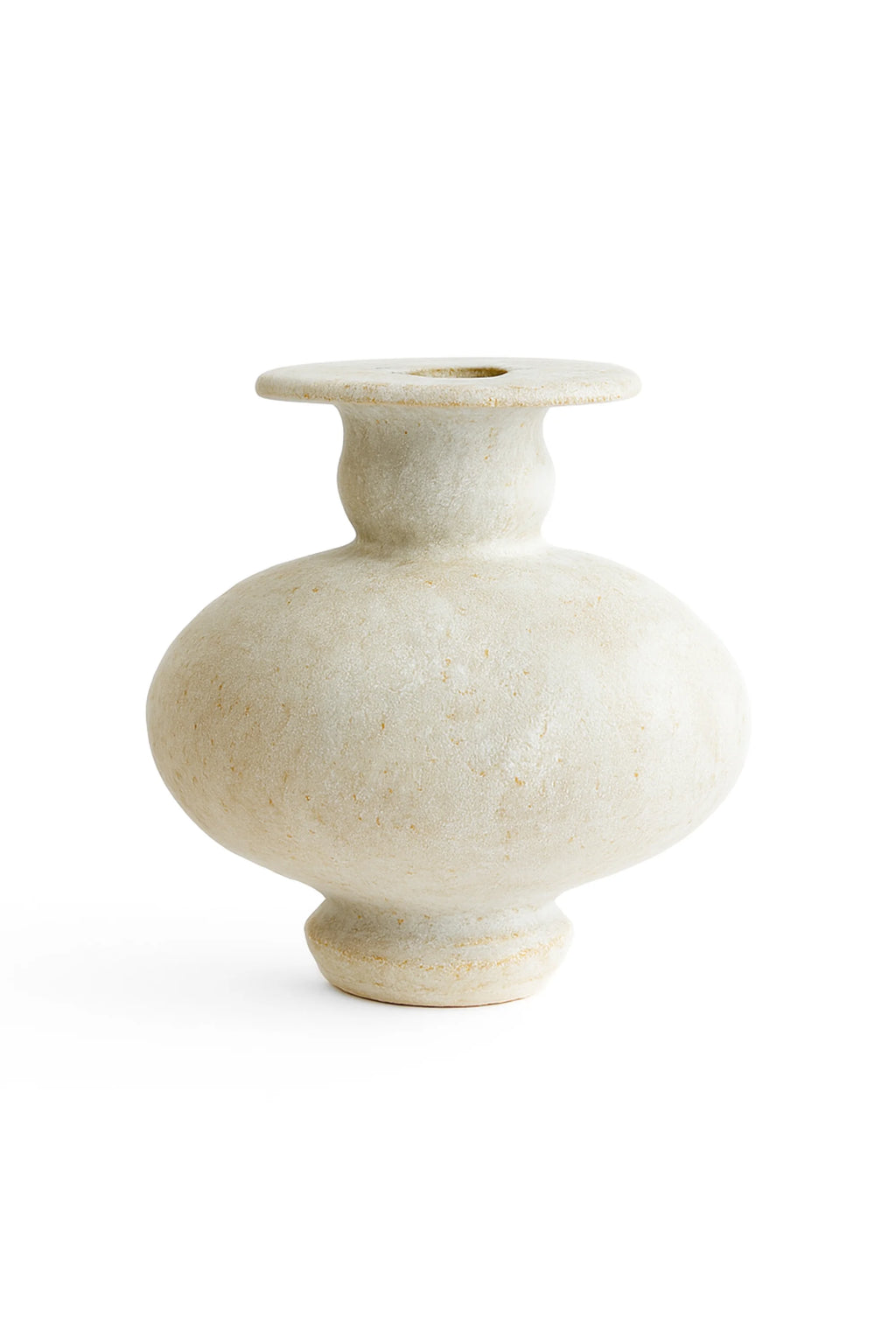 Canoa Lab Cálpide Blanco Hueso Vase, a full front view of the elegant, modern ceramic vase. It features a smooth, textured off-white finish with subtle speckles, a bulbous body, and a wide, flat rim, displayed on a clean white background.