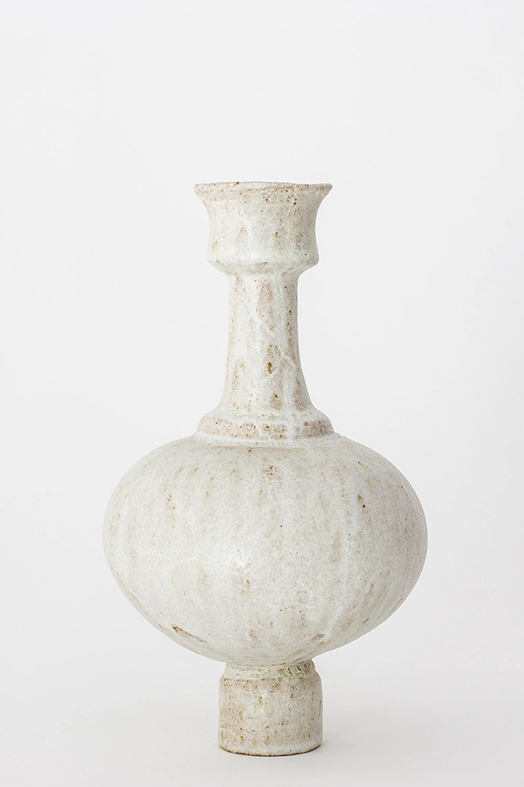 Canoa Lab Arq 005 Vase, an elegant, tall ceramic vase with a matte, off-white finish and subtle speckles, featuring a slender neck, a round body, and a sturdy base, displayed on a white background.