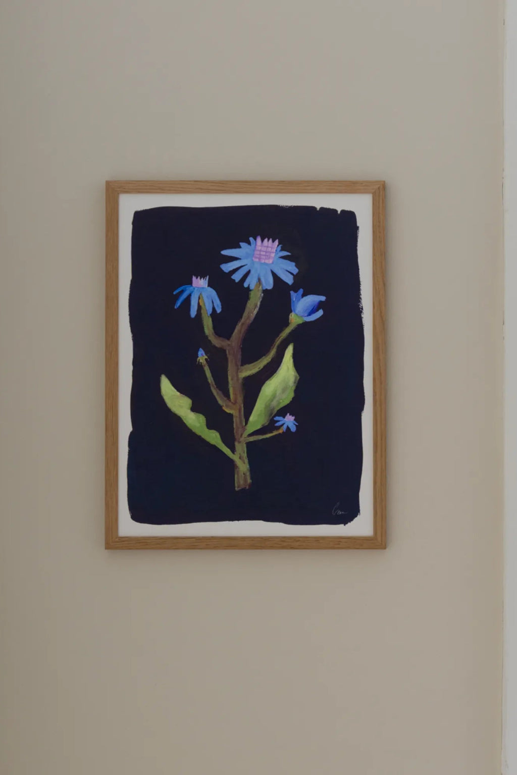 Night Flower perfume box with elegant black and gold packaging