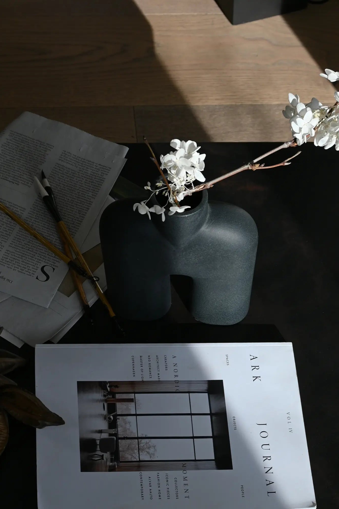 Tall Cobra Vase - Mini ideal for adding a modern touch to any space