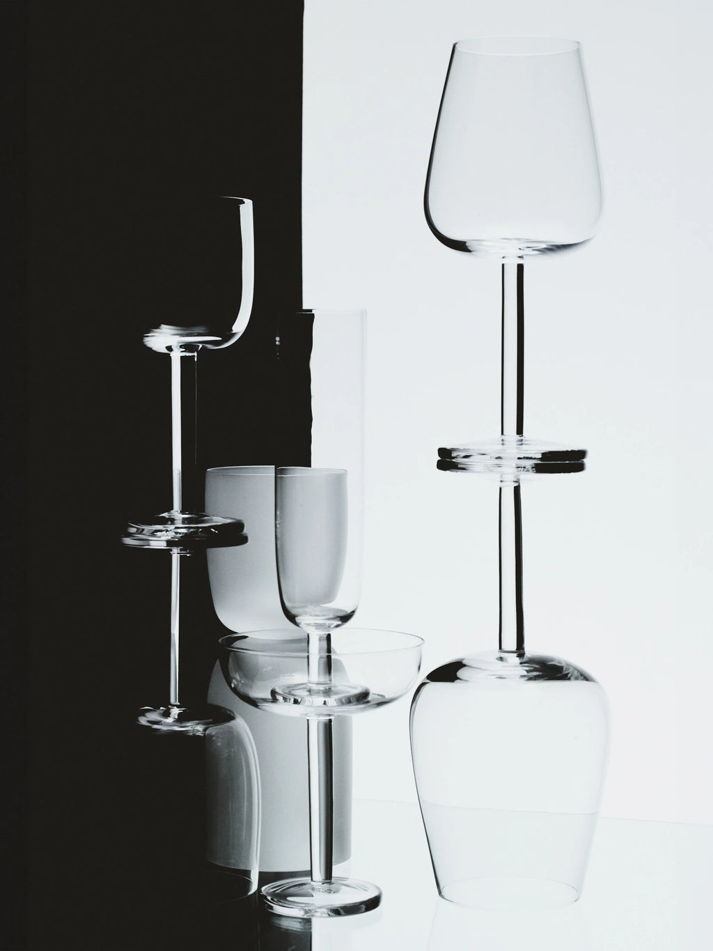 Base Curved White Wine Glass - Set of 4