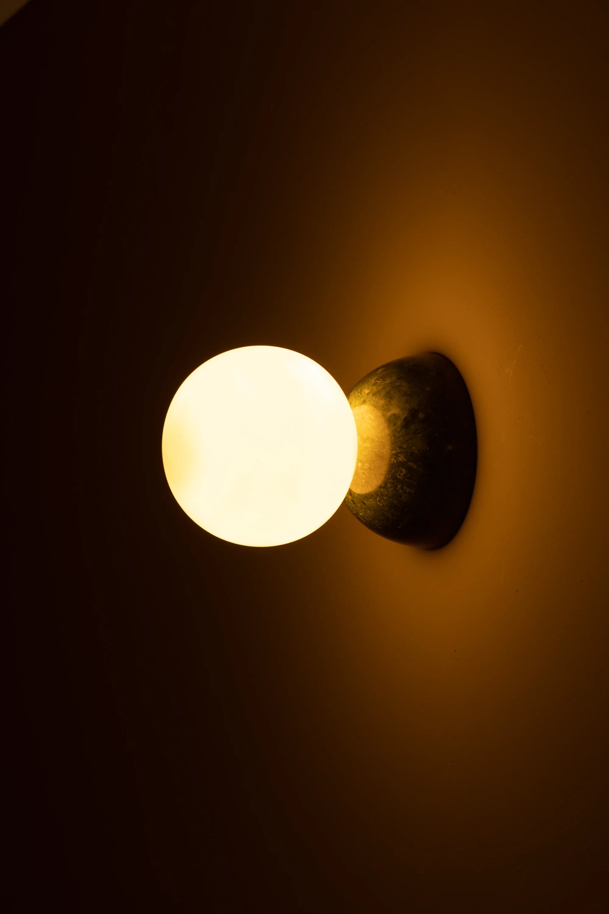 Eklipso Wall Lamp - THAT COOL LIVING