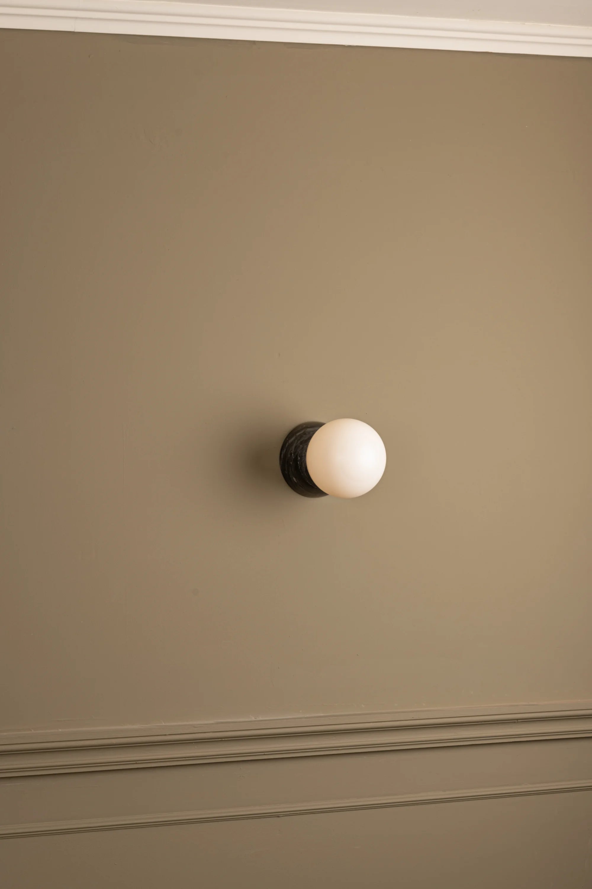 Eklipso Wall Lamp - THAT COOL LIVING