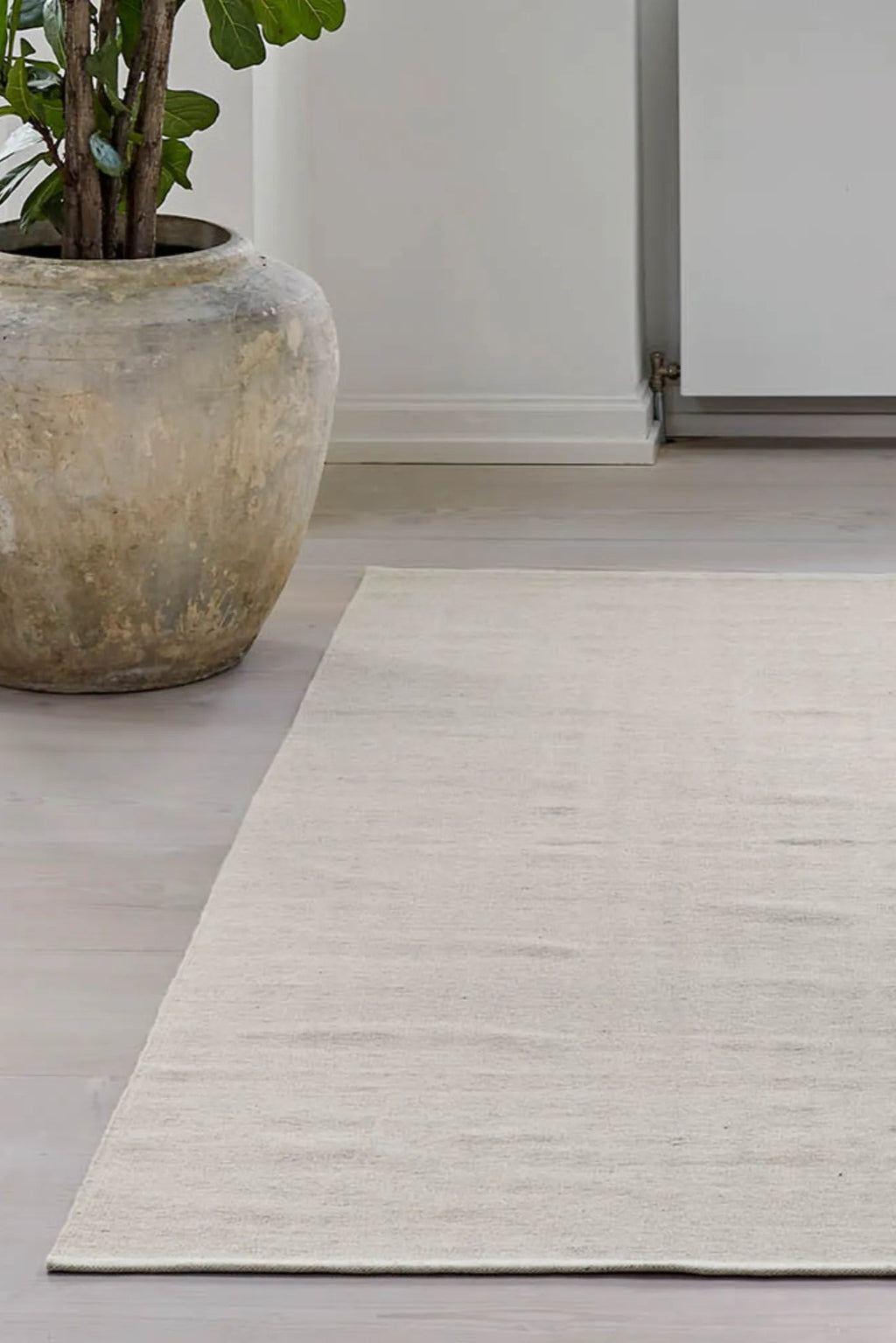 Handwoven Escape Kelim Rug with Traditional Geometric Patterns