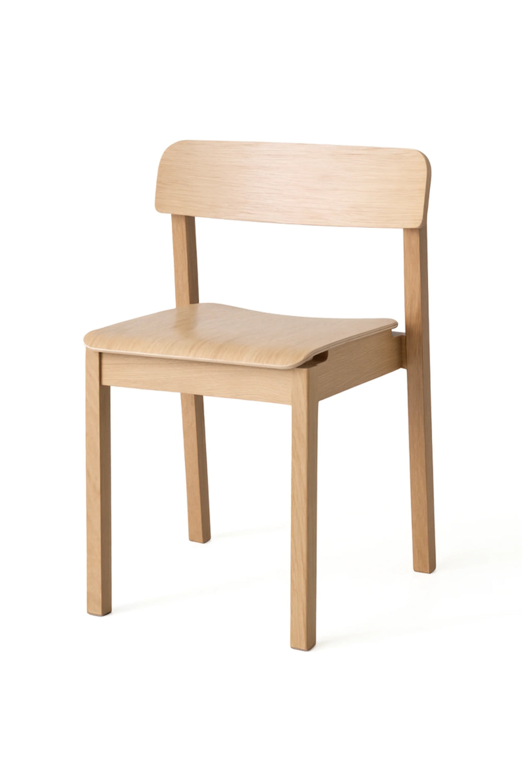 MOEBE Everyday Chair, a minimalist Scandinavian dining chair crafted from light natural solid oak with a smooth wood grain finish. It features a gently curved backrest and seat for ergonomic comfort, supported by clean-lined rectangular legs, embodying a contemporary Nordic design aesthetic. Perfect as a versatile wooden dining chair, kitchen chair, or modern desk chair for minimalist and Scandinavian interiors.