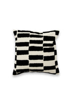 Furud Throw Pillow