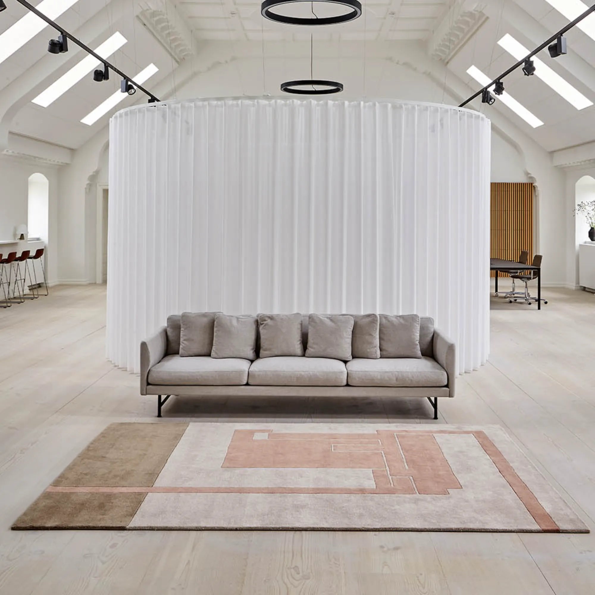 Hand-woven beige and grey geometric pattern Structures Rug for modern interiors