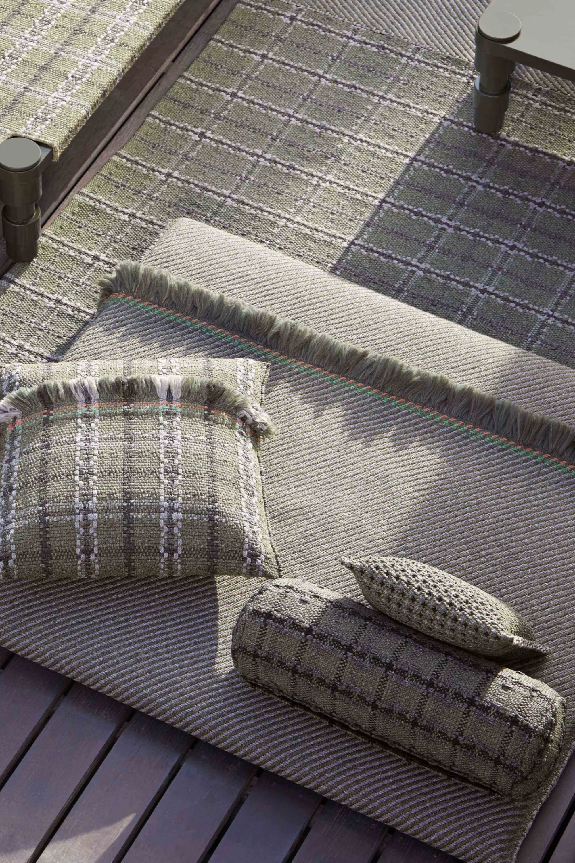 Garden Layers Checks Small Roll