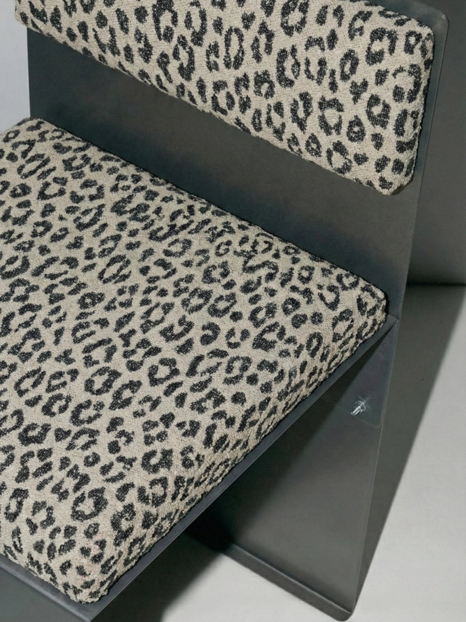 Object 086 Chair by NG DESIGN - THAT COOL LIVING