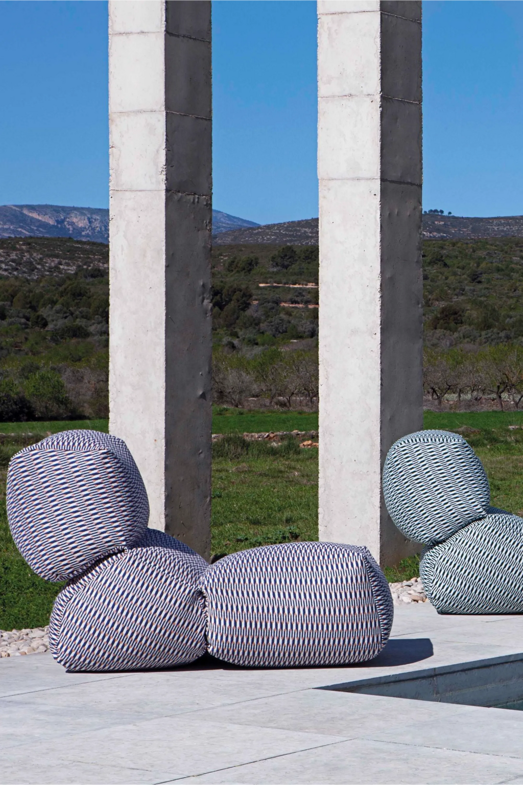 Grapy Outdoor Lounge - THAT COOL LIVING