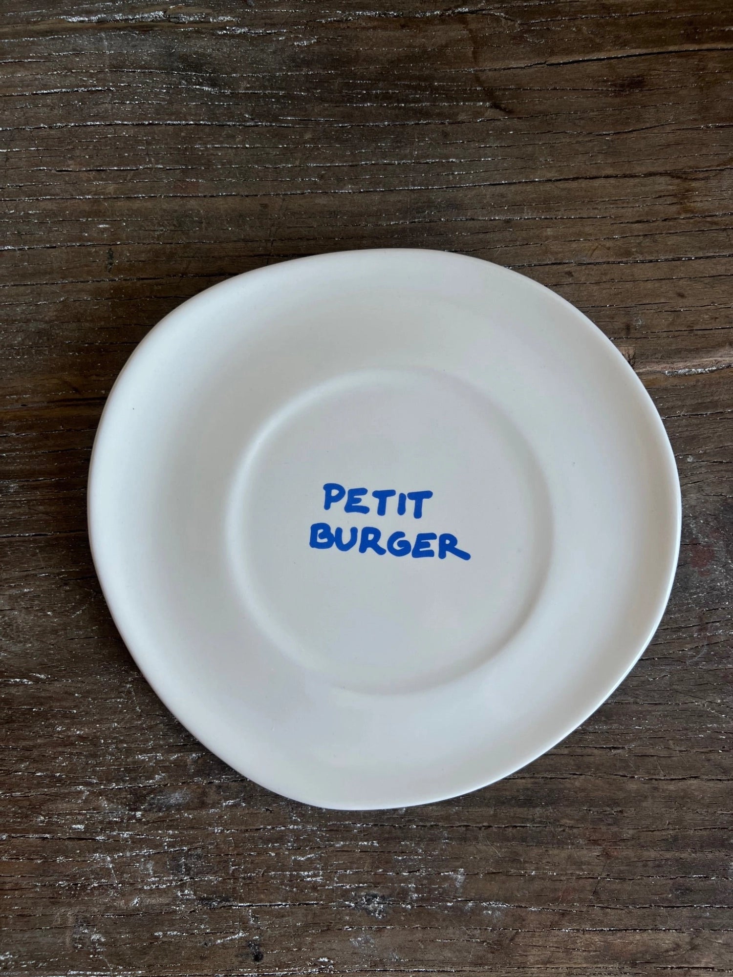 Petit Burger Plate by TCL Selects - THAT COOL LIVING