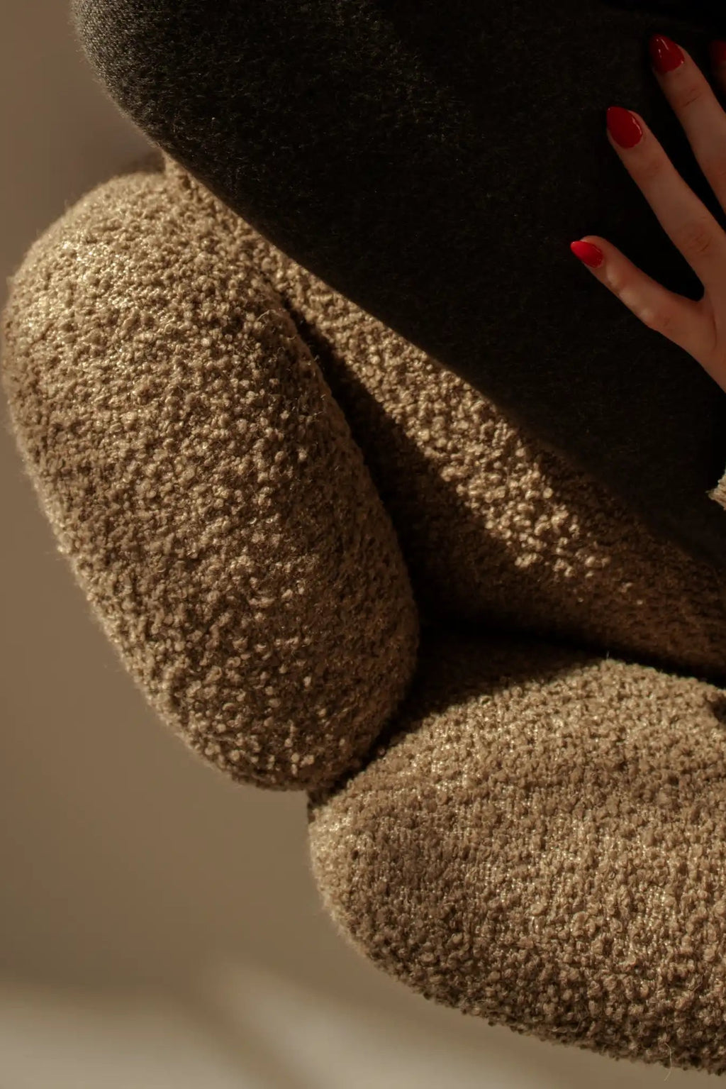  Chic Agnes Armchair in black leather with modern angular design and metal base