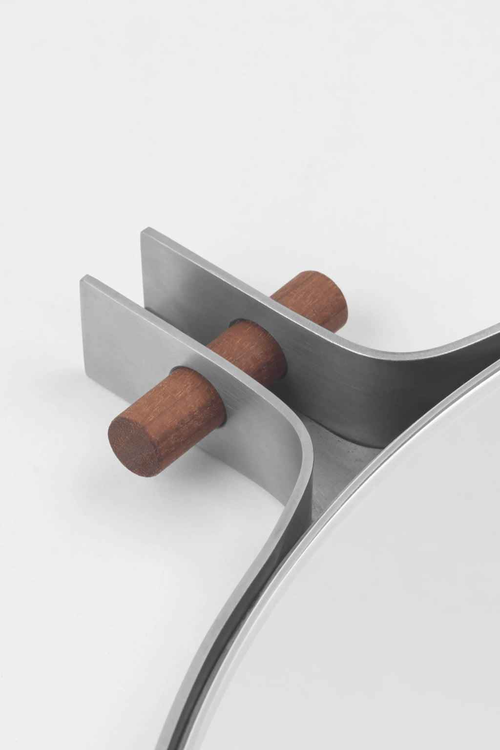 Dowel Capsule Mirror - THAT COOL LIVING
