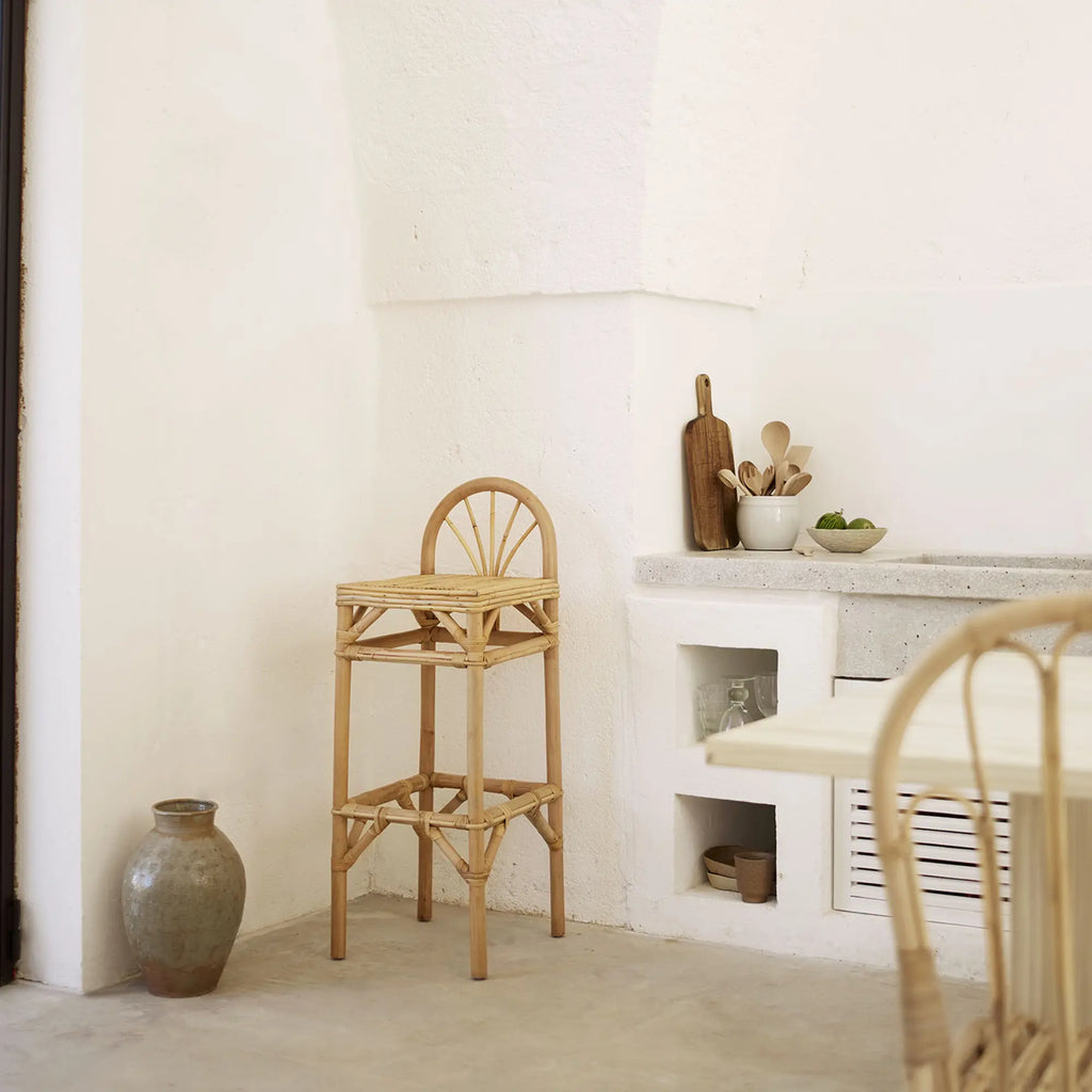 Set of 4 rattan bar stools, comfortable and elegant seating option