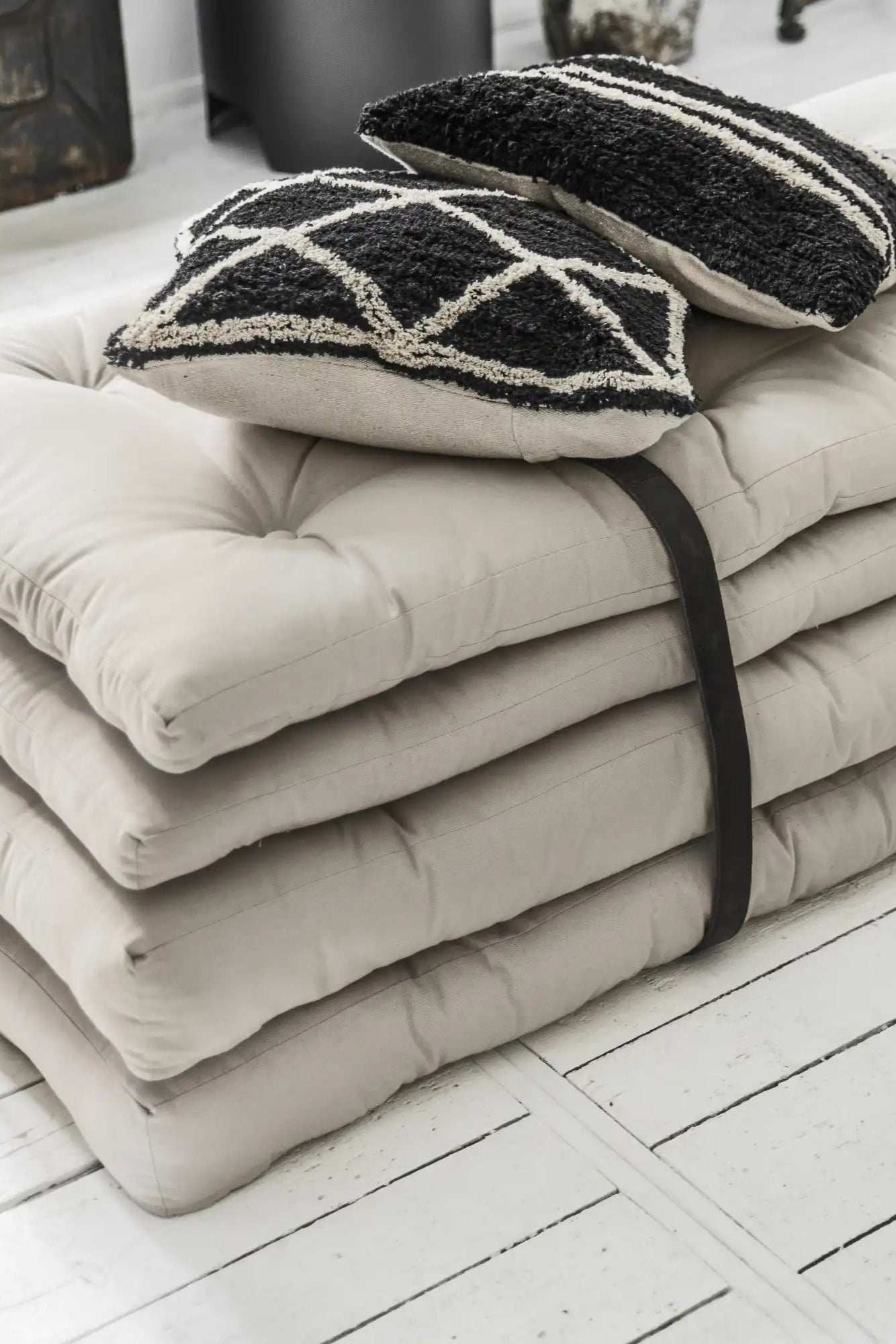 Buckle-Up Futon Chair - THAT COOL LIVING
