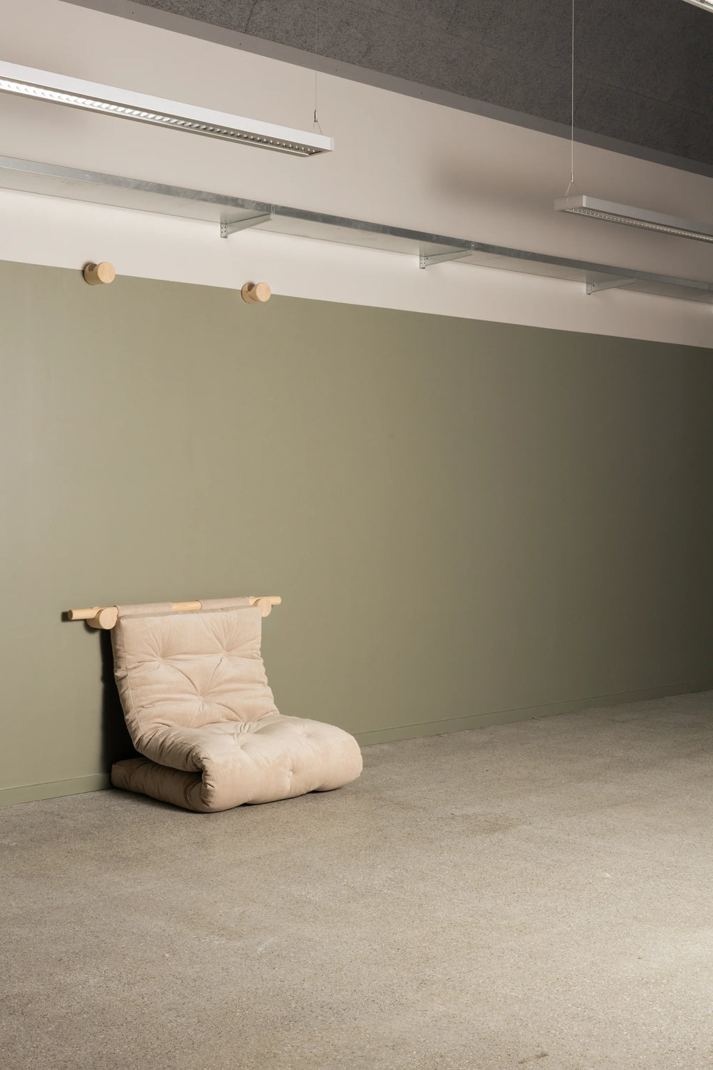 Hooked Sleeper Chair - THAT COOL LIVING