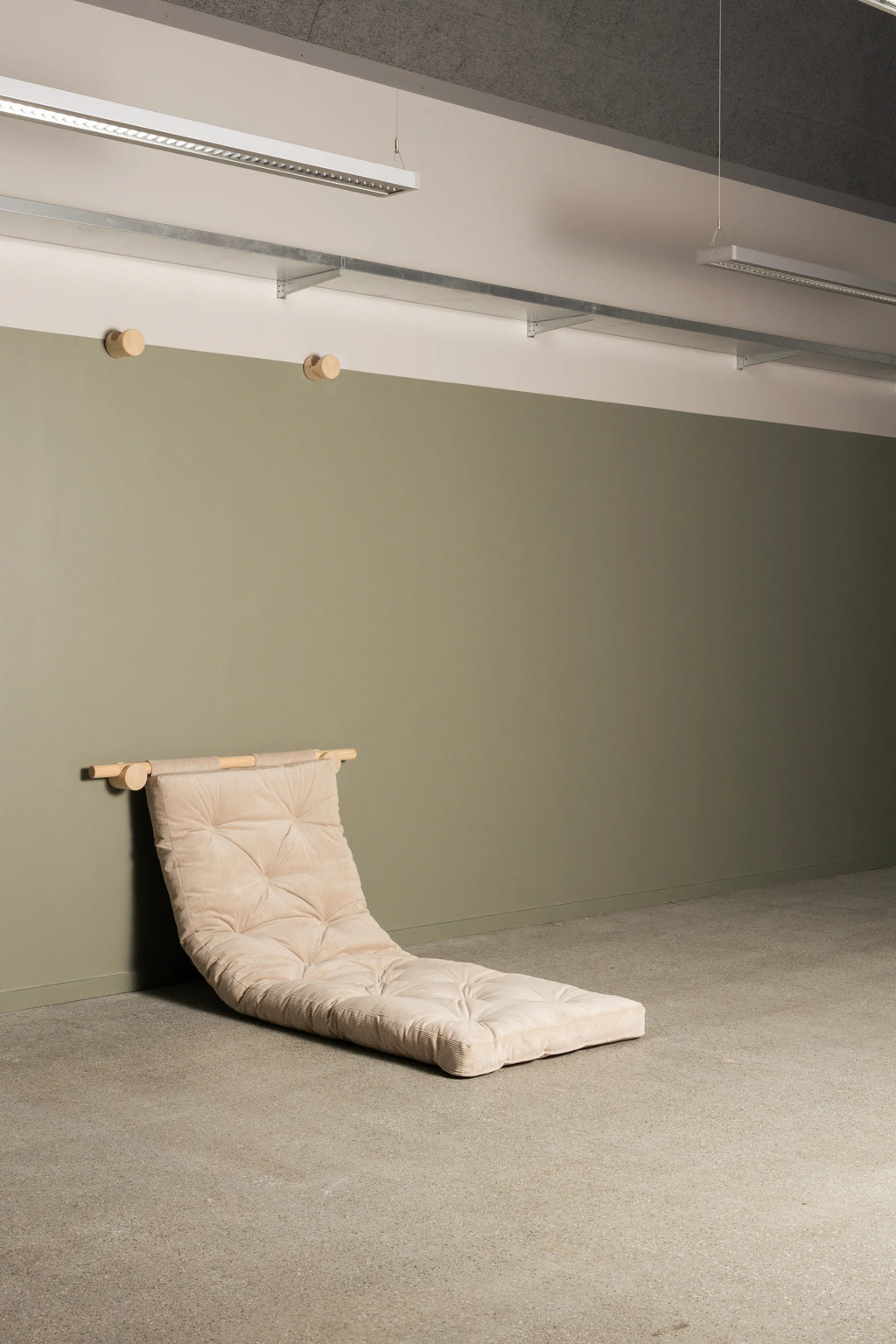 Hooked Sleeper Chair - THAT COOL LIVING
