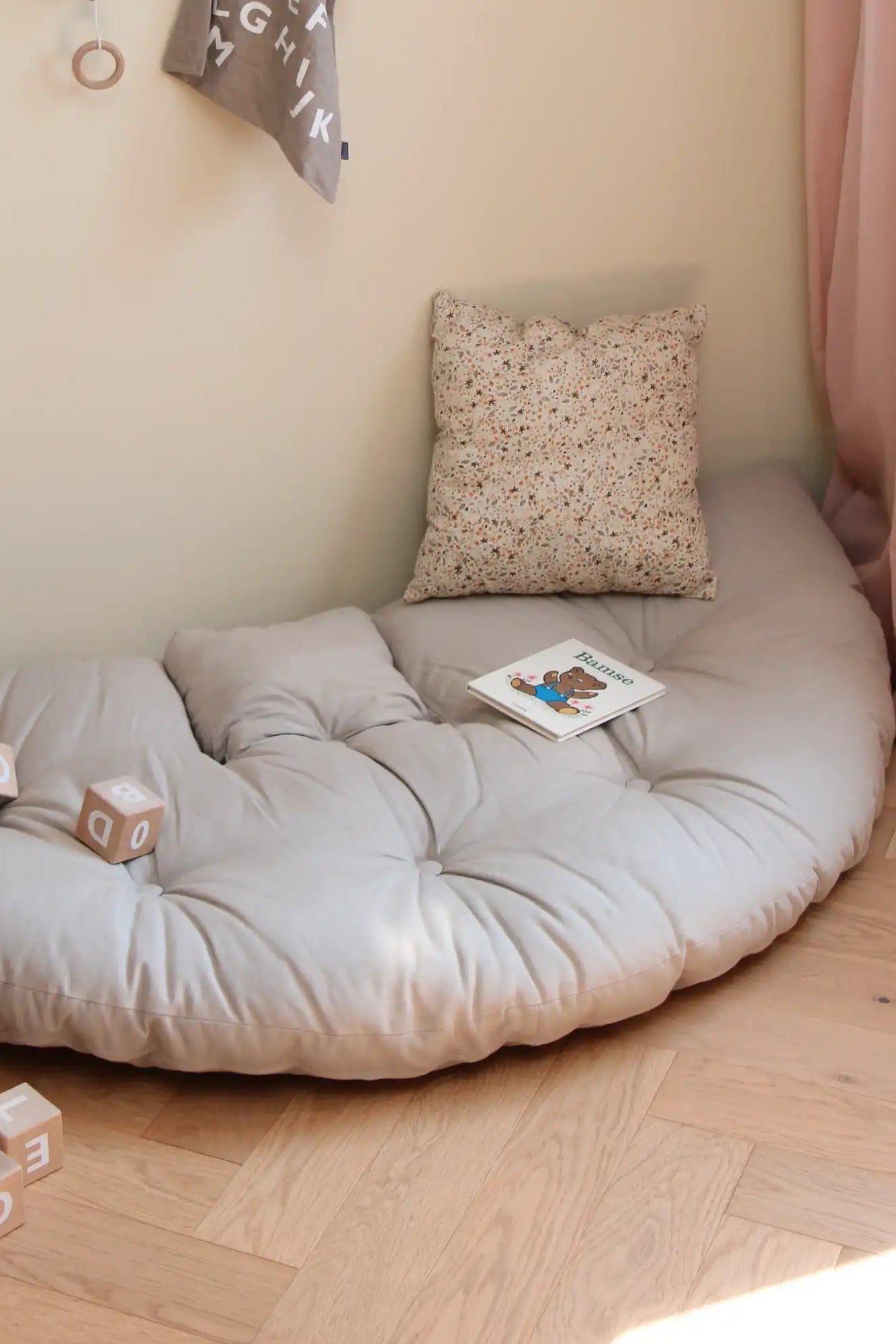 Mini Nido Futon Chair - THAT COOL LIVING