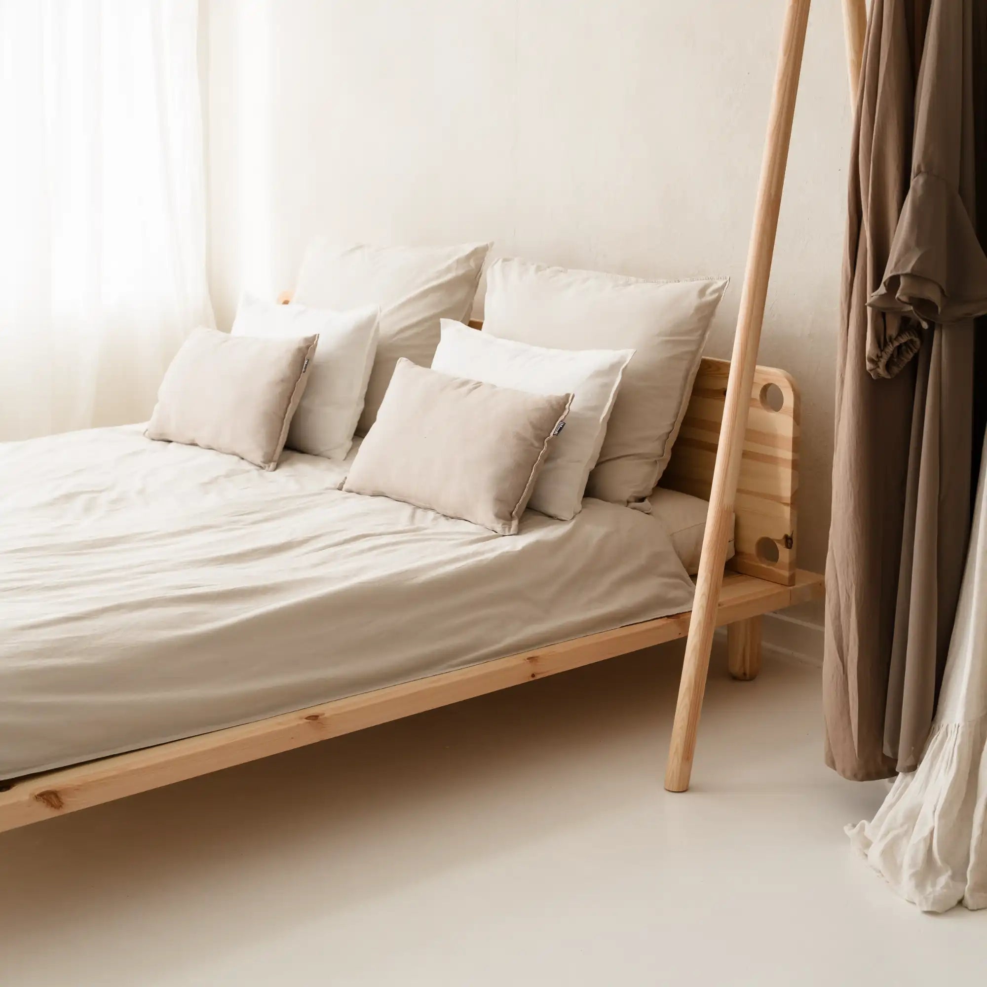 Peek Bed - THAT COOL LIVING