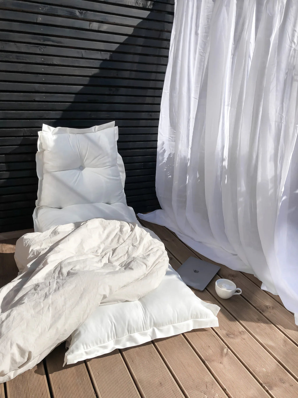 Outdoor Sit and Sleep